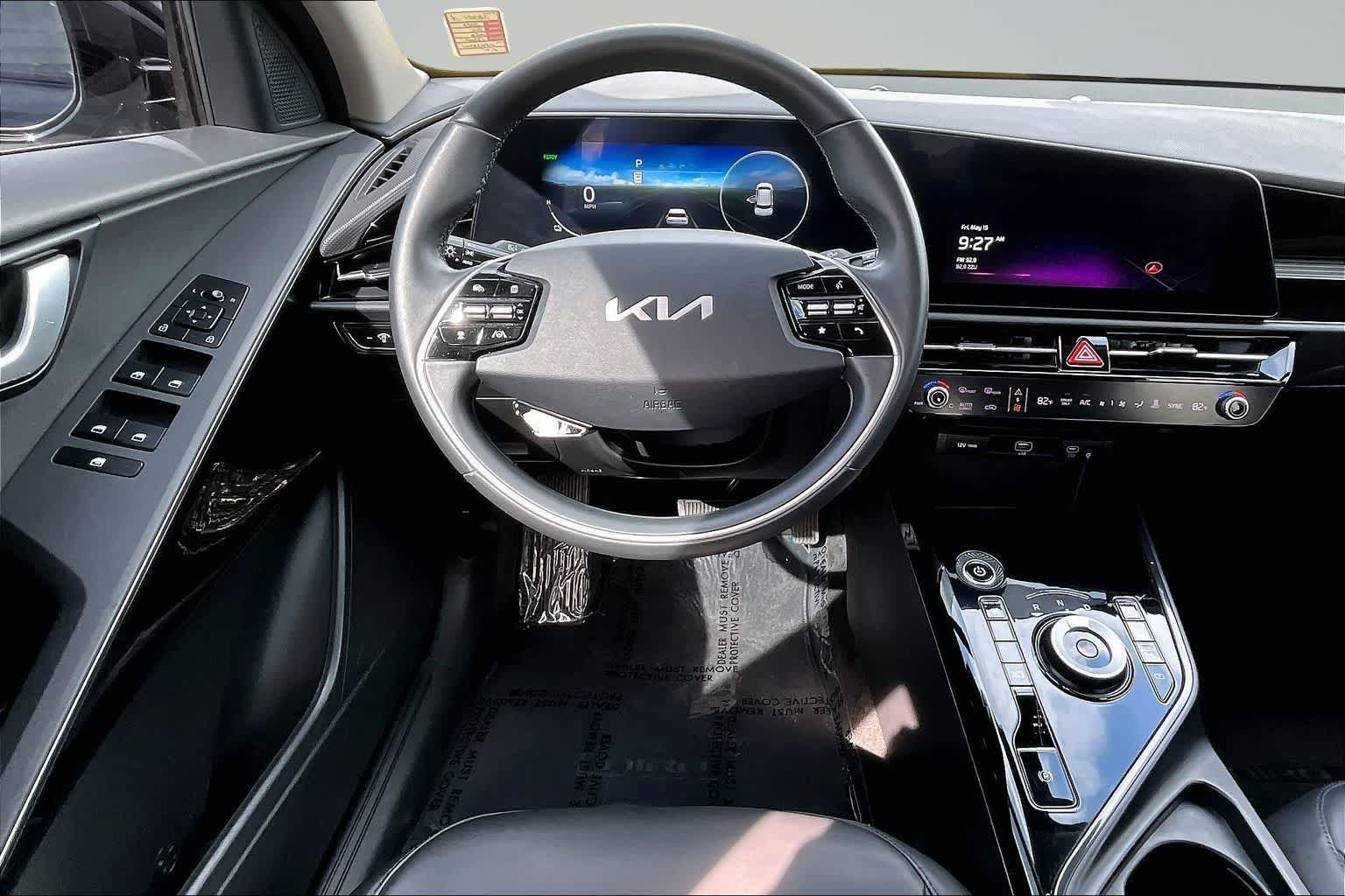 Thumbnail: 2023 Kia Niro - 14