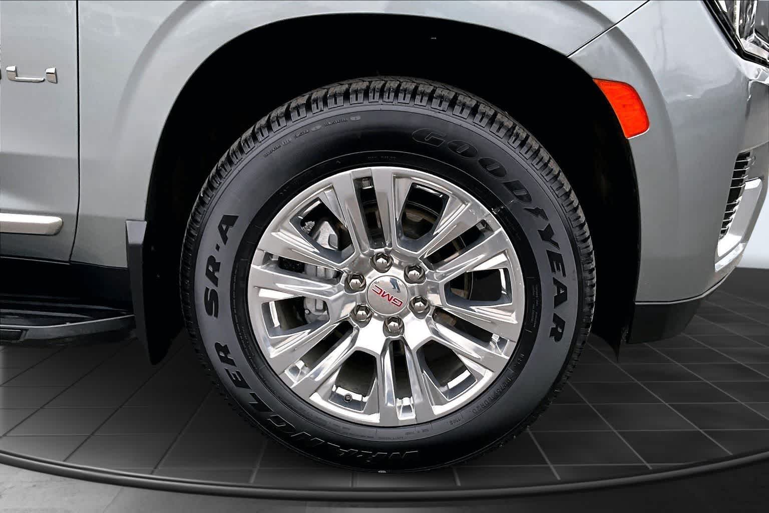 Thumbnail: 2024 GMC Yukon - 34