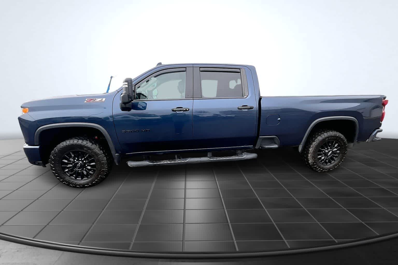 Thumbnail: 2022 Chevrolet Silverado 3500 - 3