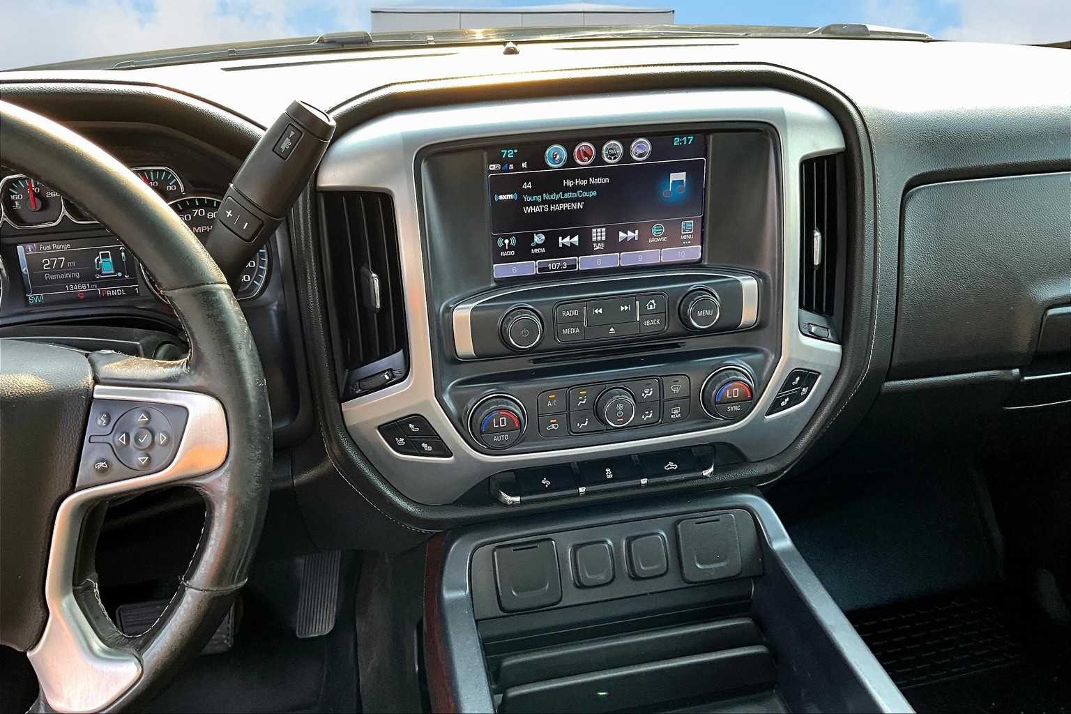 Thumbnail: 2018 GMC Sierra 2500 - 16