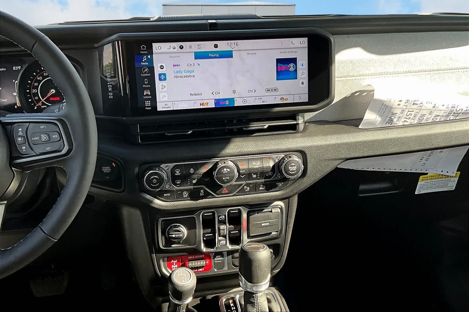 Thumbnail: 2025 Jeep Gladiator - 16