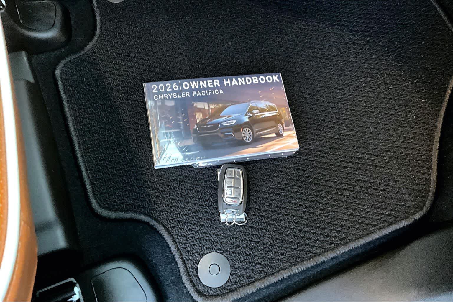 Thumbnail: 2026 Chrysler Pacifica - 20