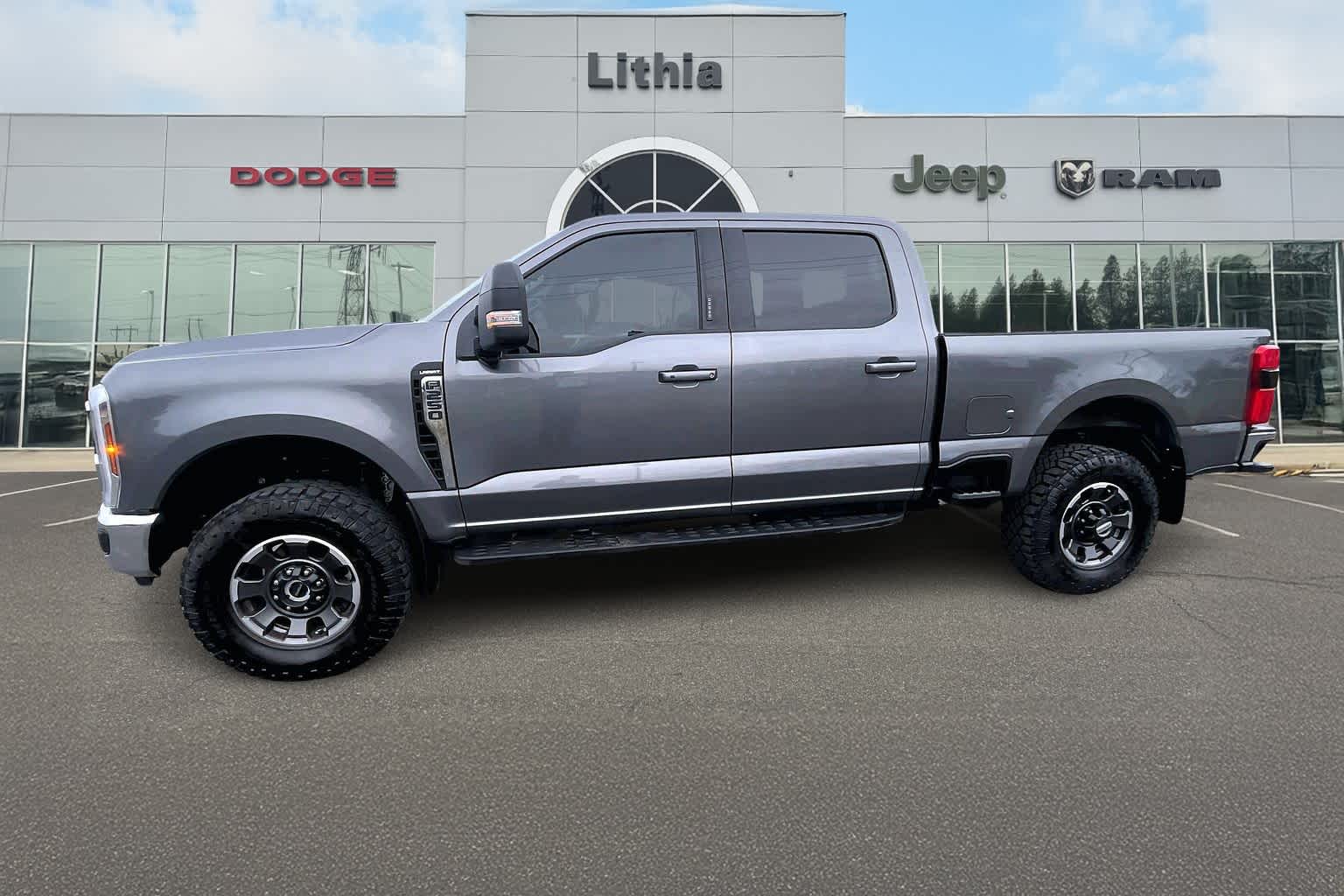 Thumbnail: 2024 Ford Econoline - 3