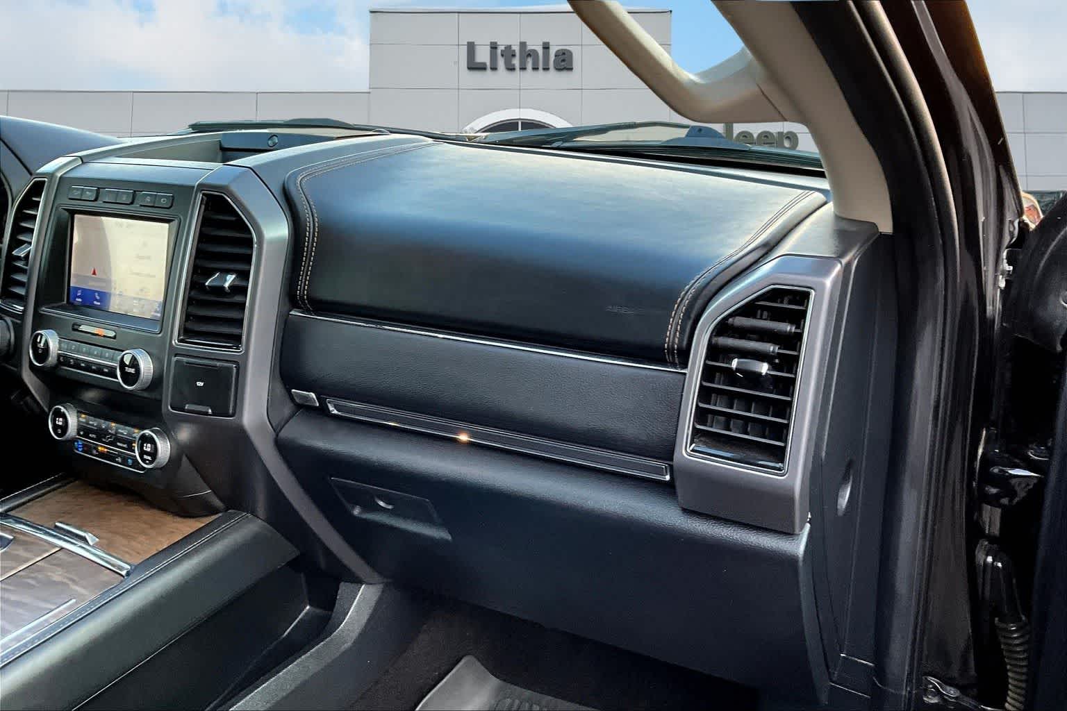 Thumbnail: 2021 Ford Expedition - 24