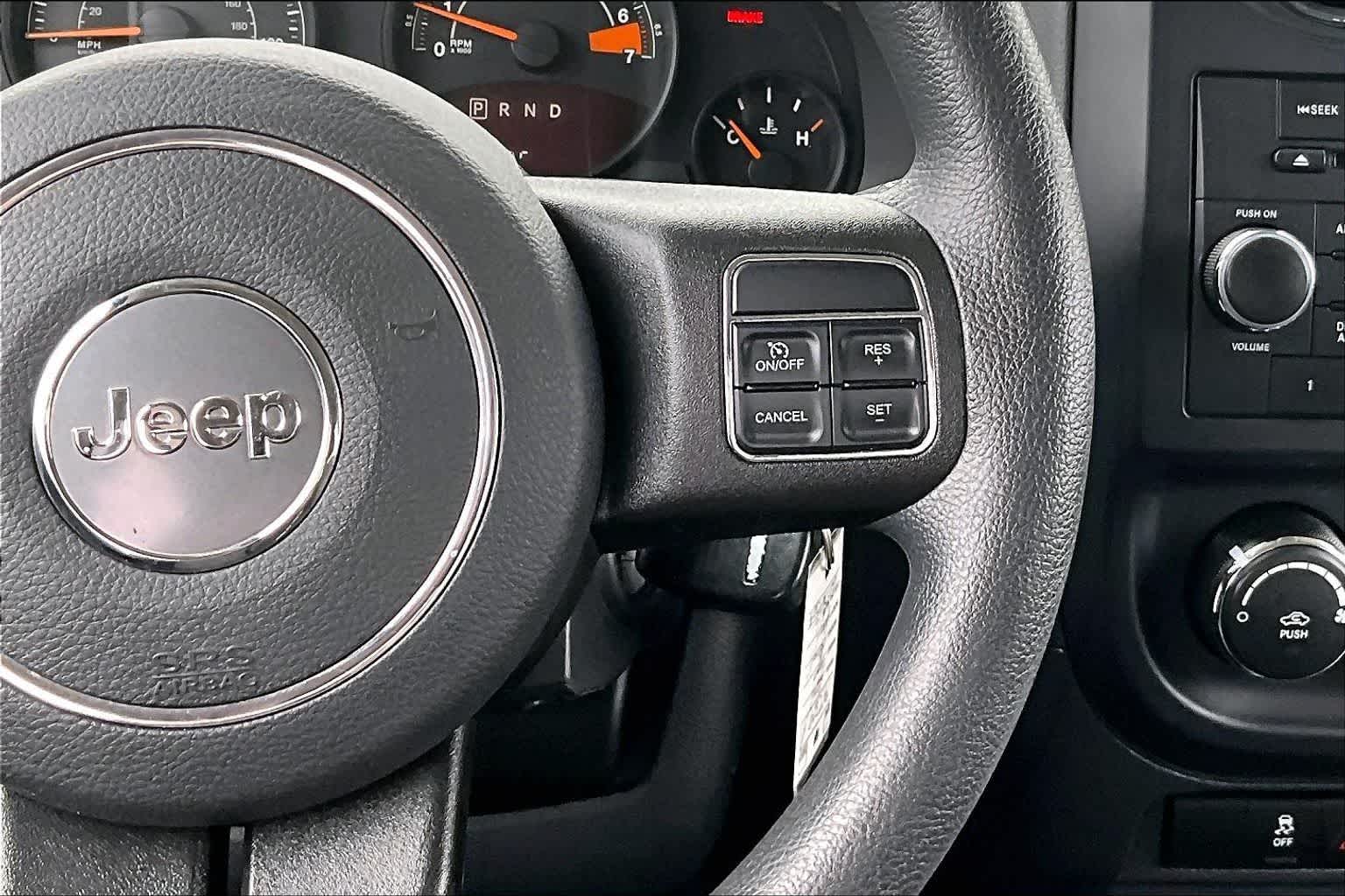 Thumbnail: 2016 Jeep Patriot - 26