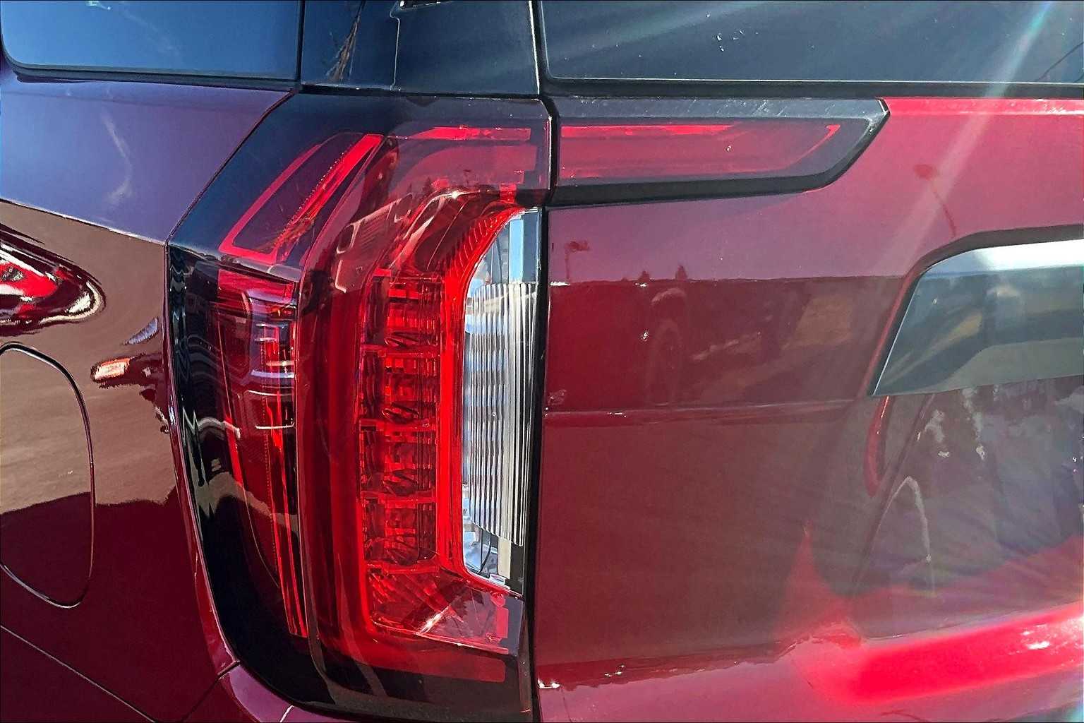 Thumbnail: 2022 GMC Yukon - 32