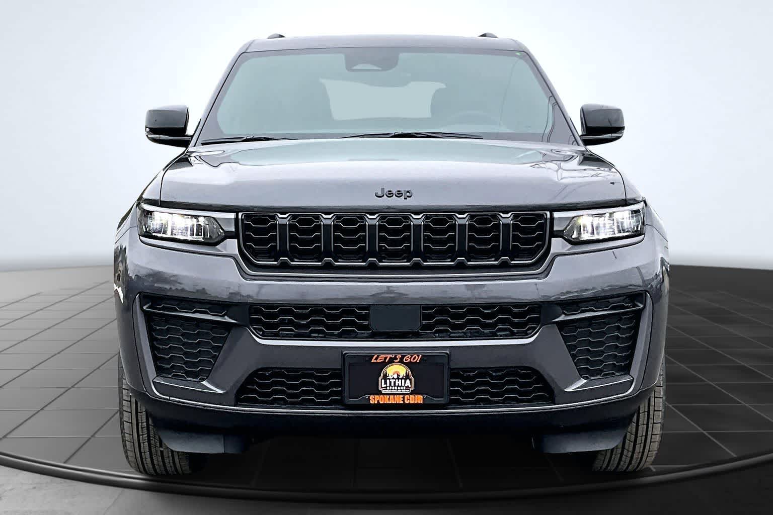 Thumbnail: 2026 Jeep Grand Cherokee - 6