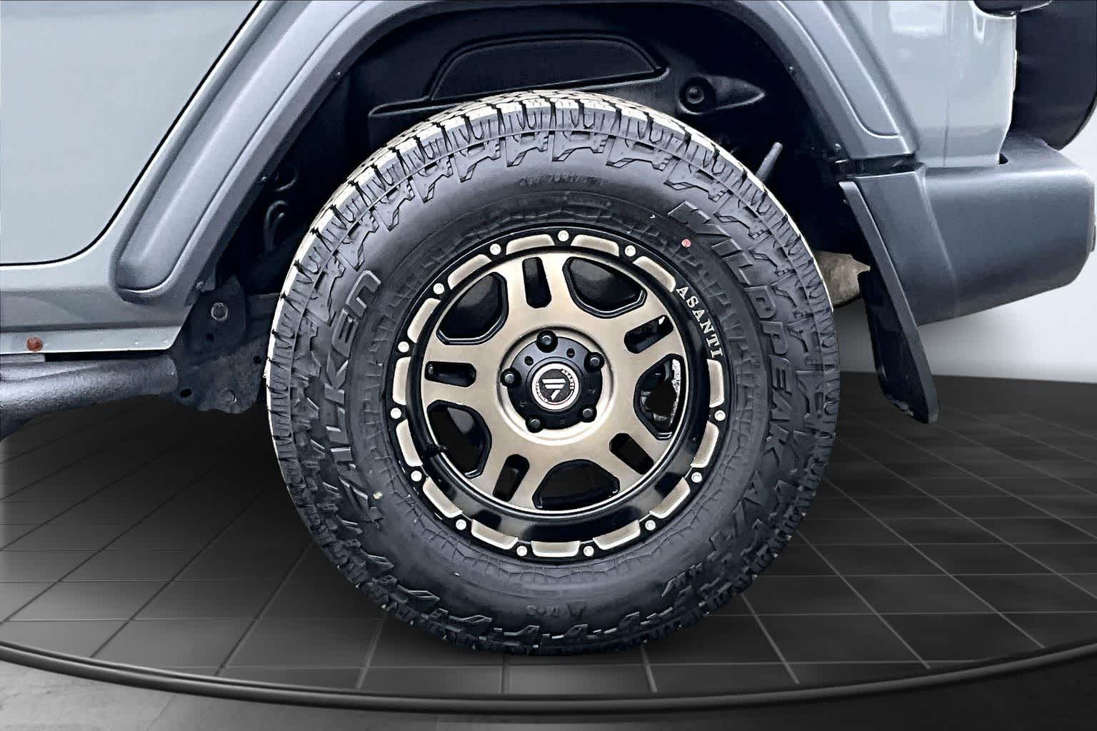 Thumbnail: 2020 Jeep Wrangler - 36