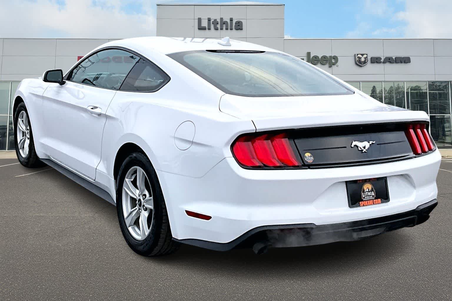 Thumbnail: 2022 Ford Mustang - 4