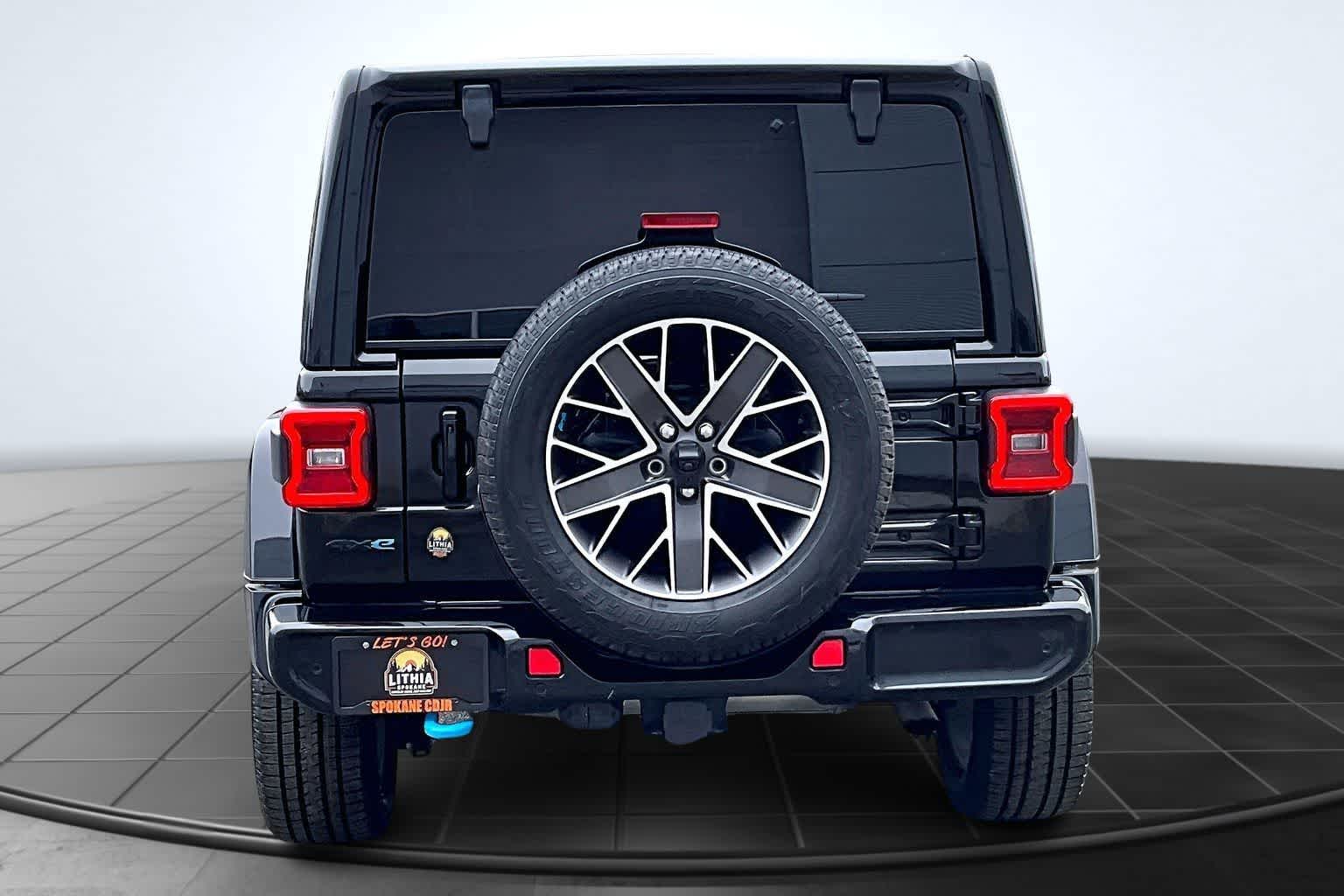 Thumbnail: 2022 Jeep Wrangler - 5