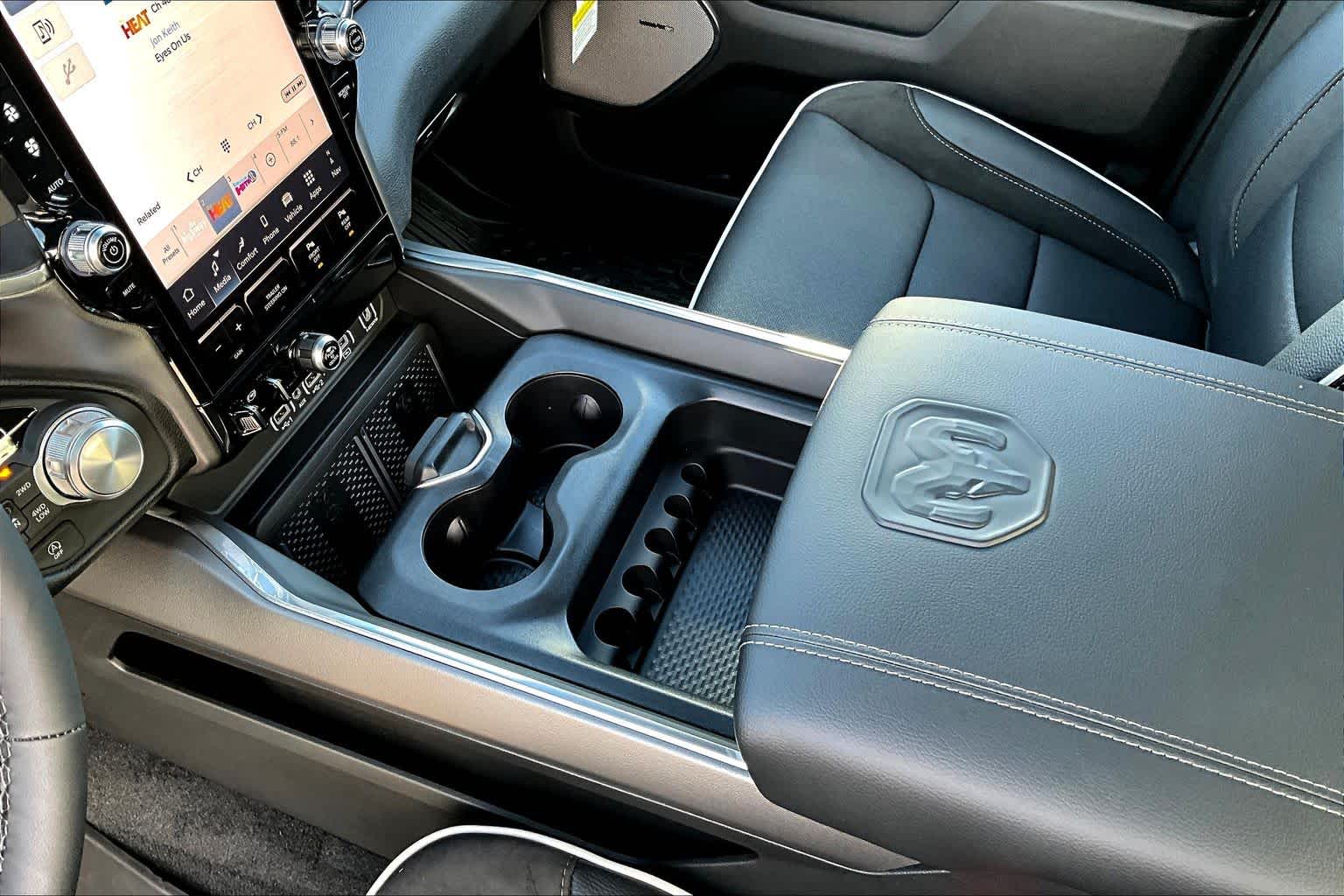 Thumbnail: 2026 RAM 1500 - 17