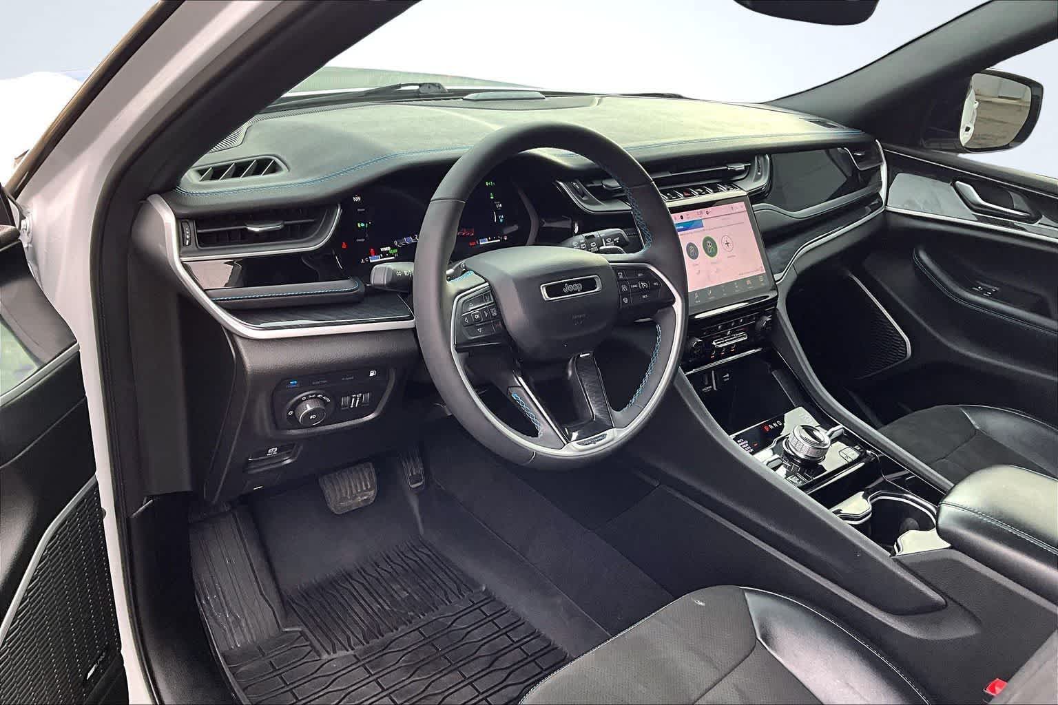 Thumbnail: 2023 Jeep Grand Cherokee - 2