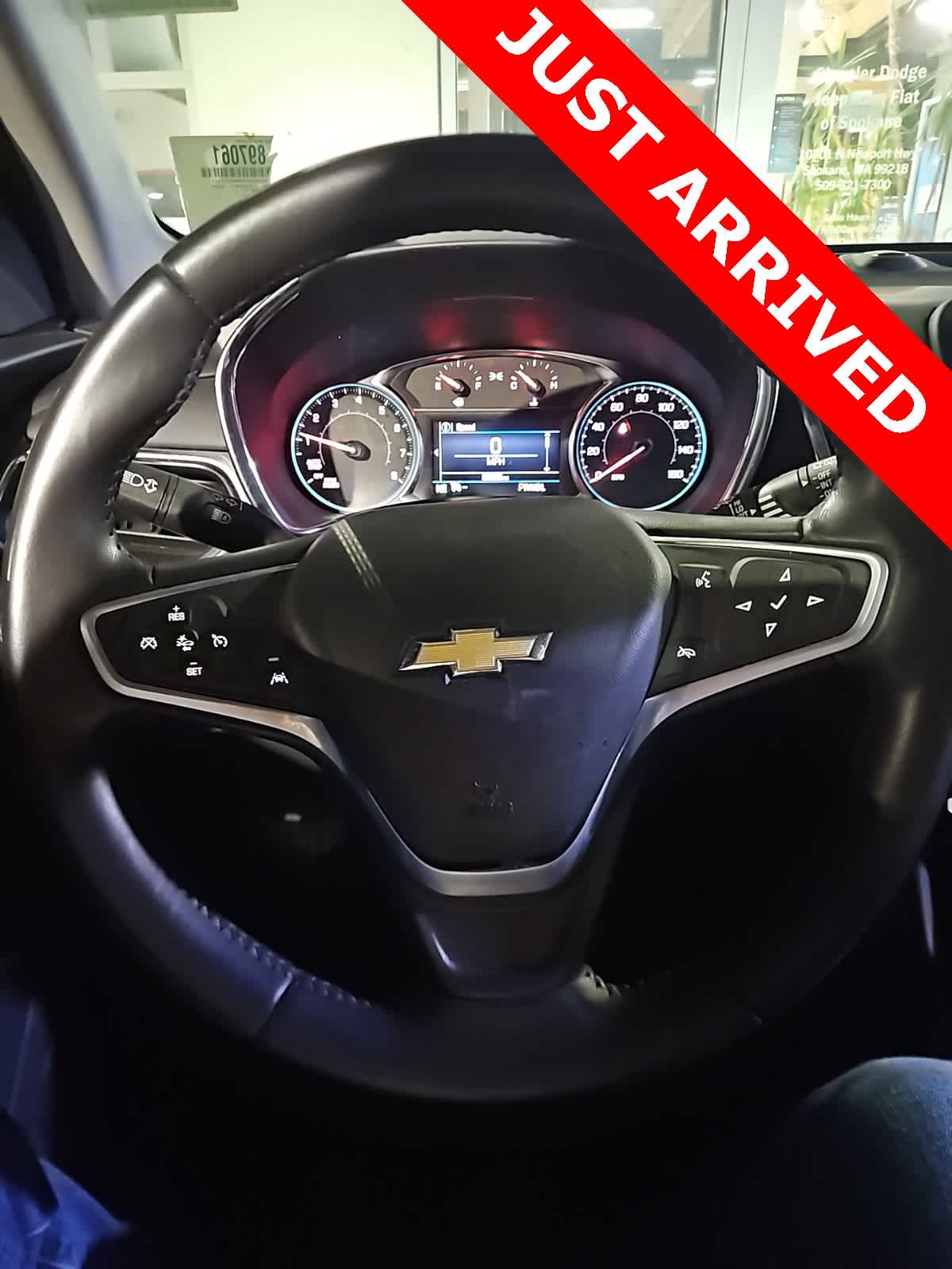 Thumbnail: 2022 Chevrolet Equinox - 8