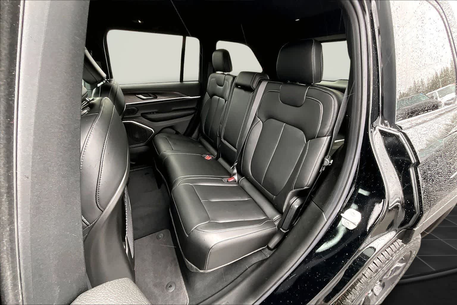 Thumbnail: 2026 Jeep Grand Cherokee - 12
