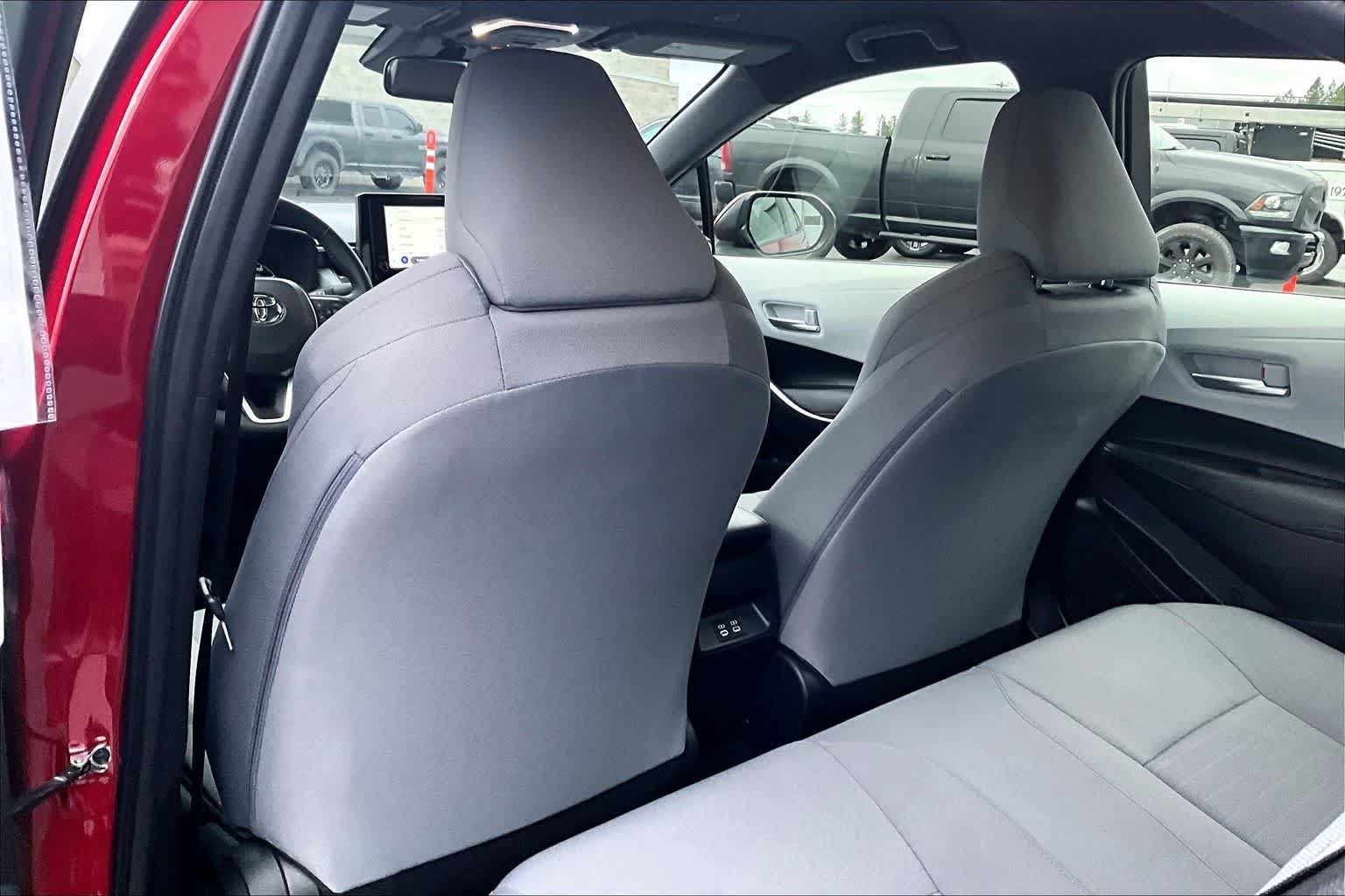 Thumbnail: 2025 Toyota Corolla - 12