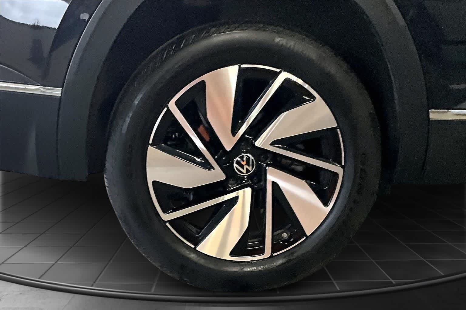 Thumbnail: 2025 Volkswagen Atlas - 35