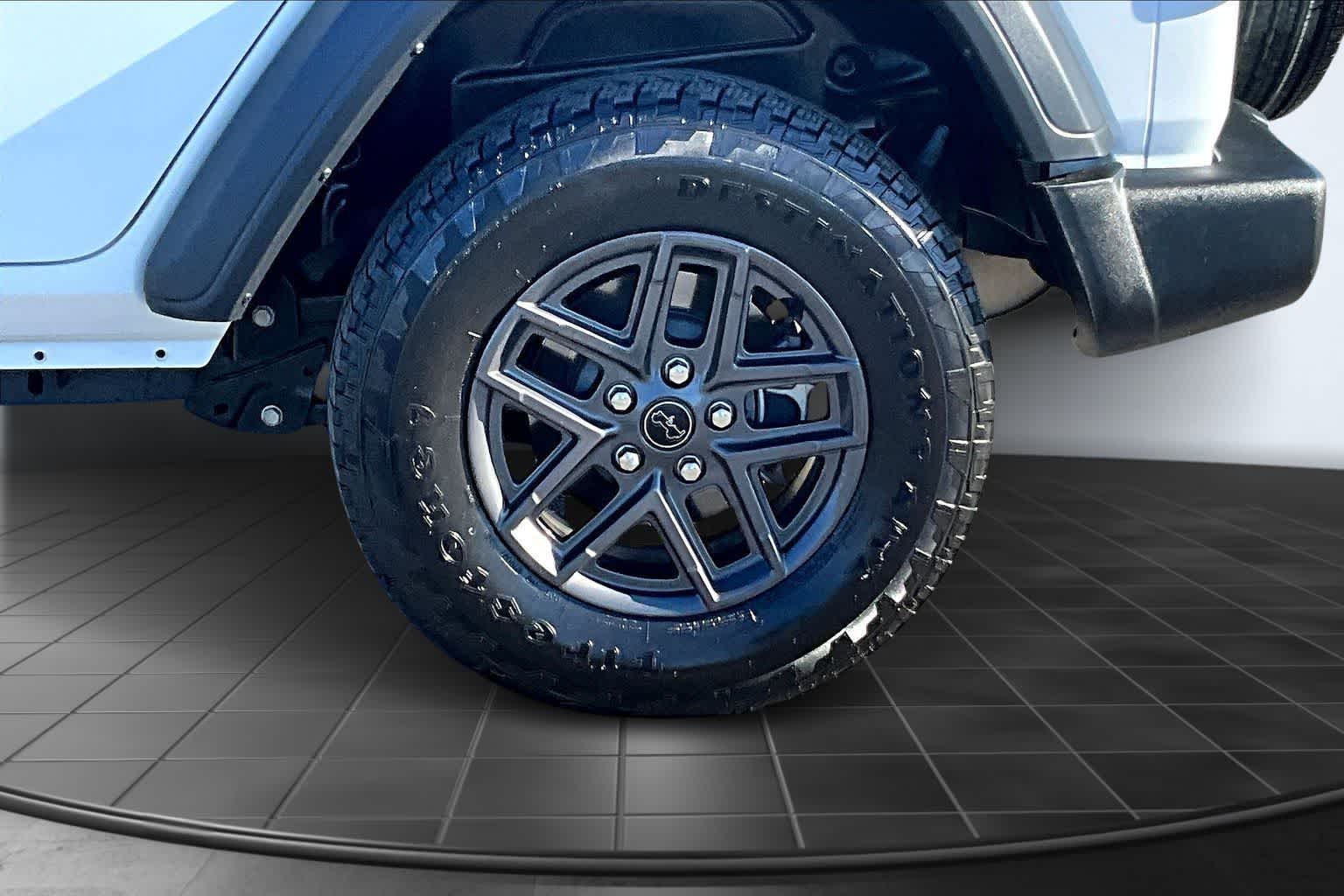 Thumbnail: 2024 Jeep Wrangler - 36