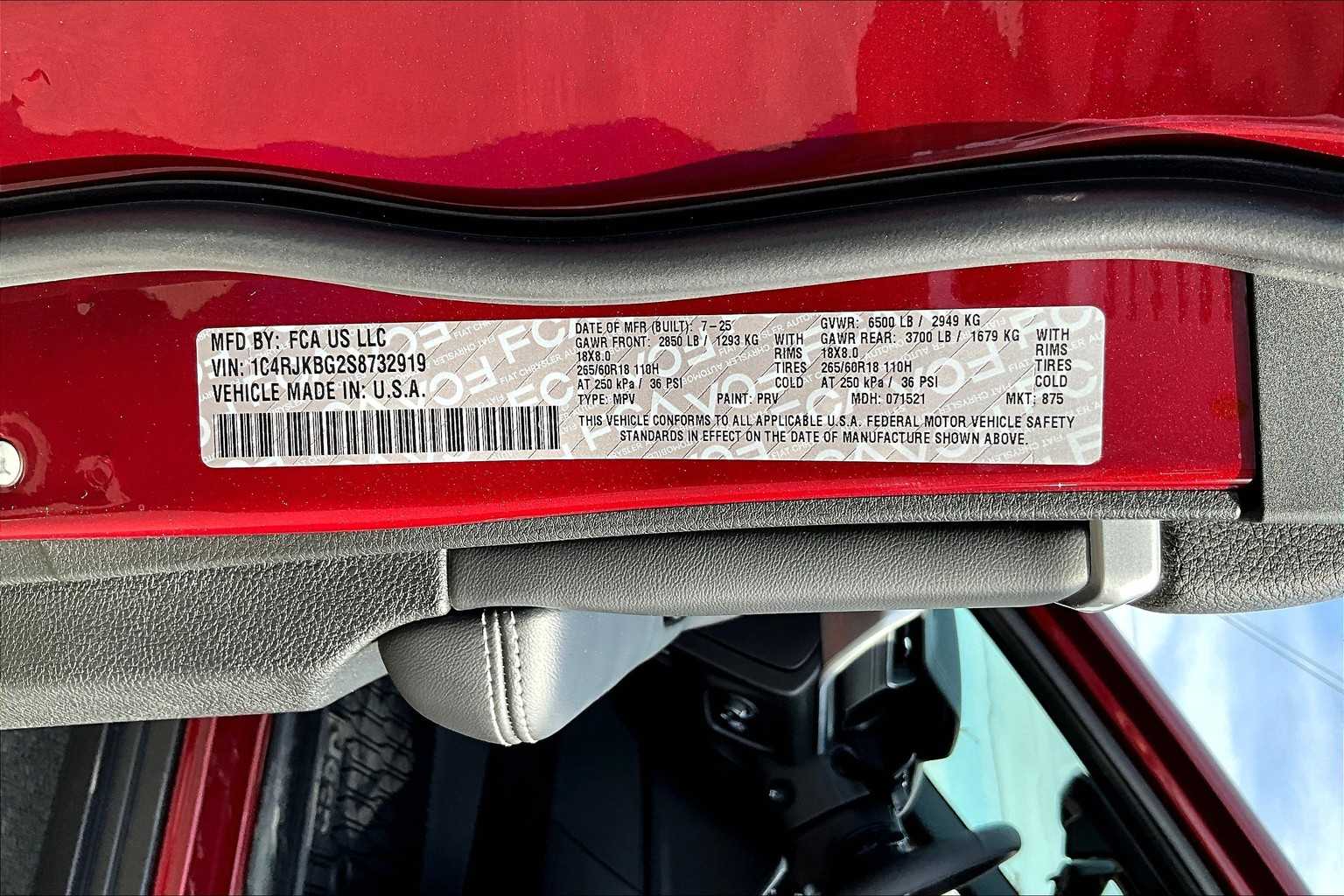 Thumbnail: 2025 Jeep Grand Cherokee L - 21