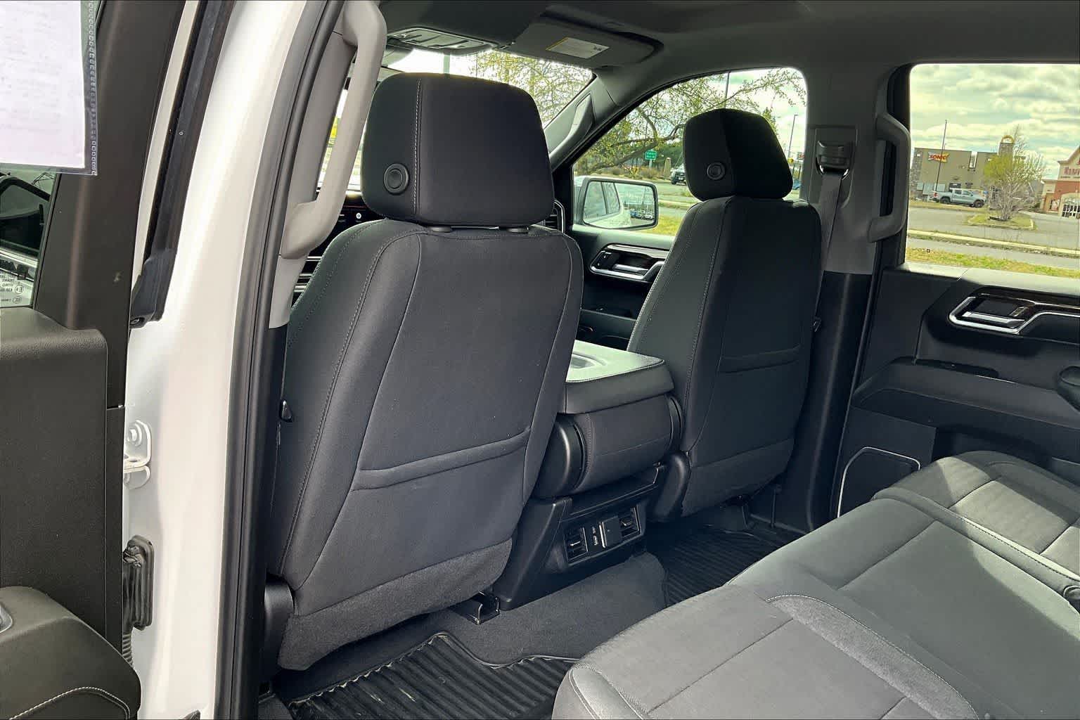 Thumbnail: 2023 GMC Sierra 1500 - 12