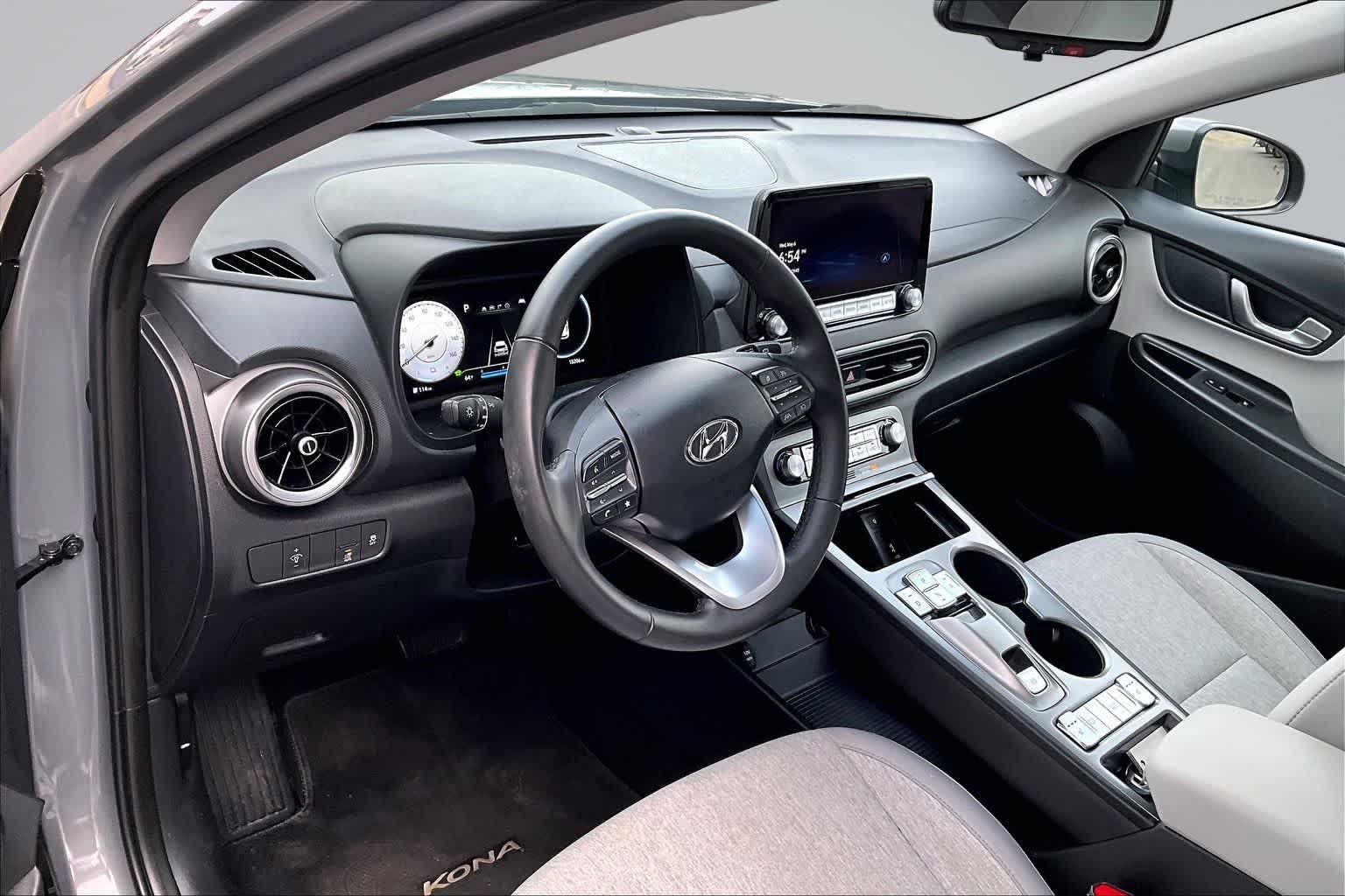 Used 2023 Hyundai Kona EV SEL with VIN KM8K33AG1PU172971 for sale in Spokane, WA