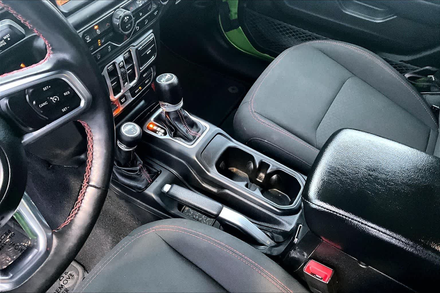 Thumbnail: 2018 Jeep Wrangler - 17