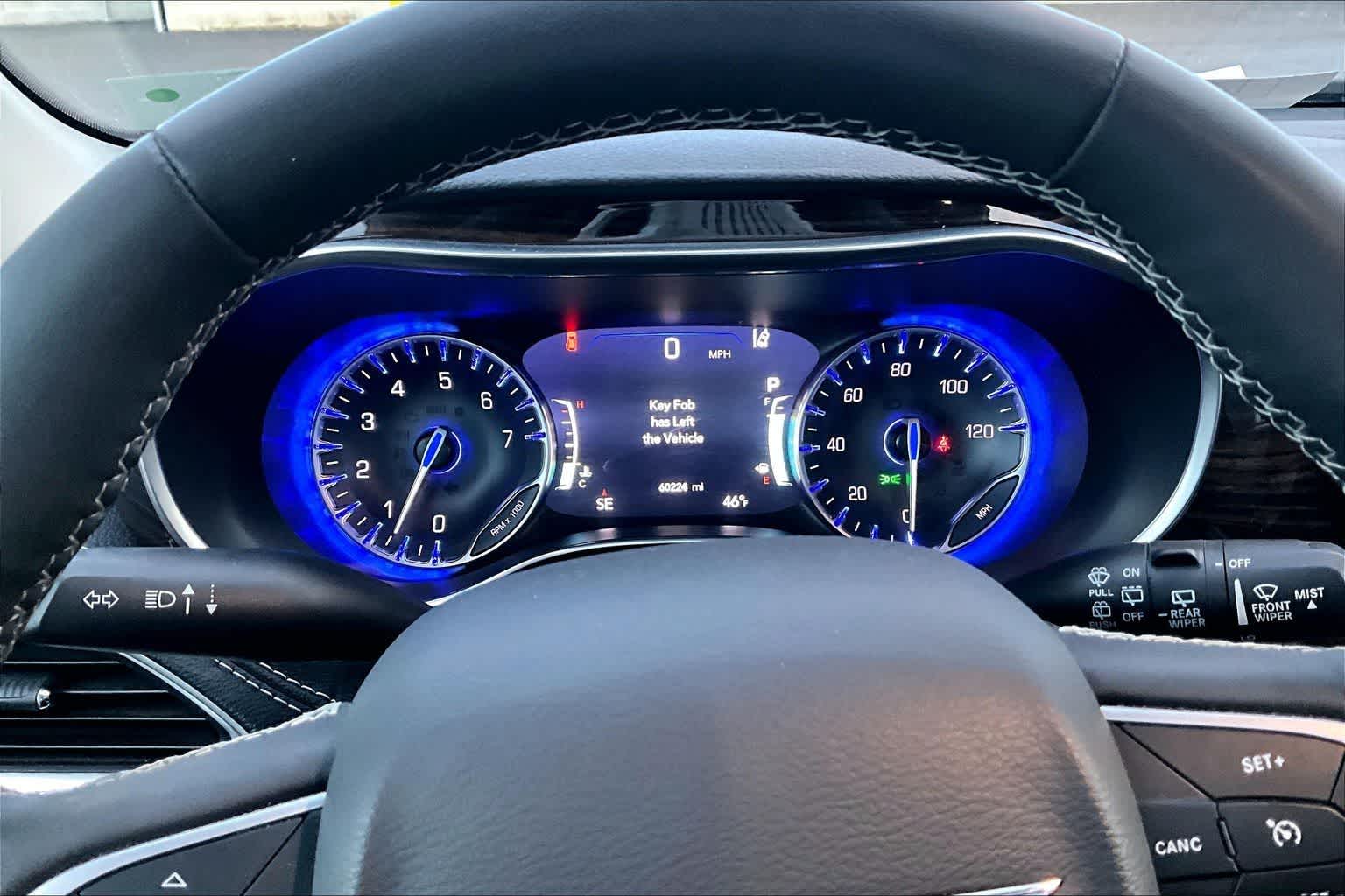 Thumbnail: 2023 Chrysler Pacifica - 18