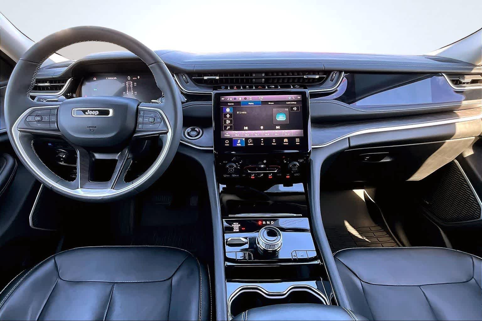 Thumbnail: 2022 Jeep Grand Cherokee - 10