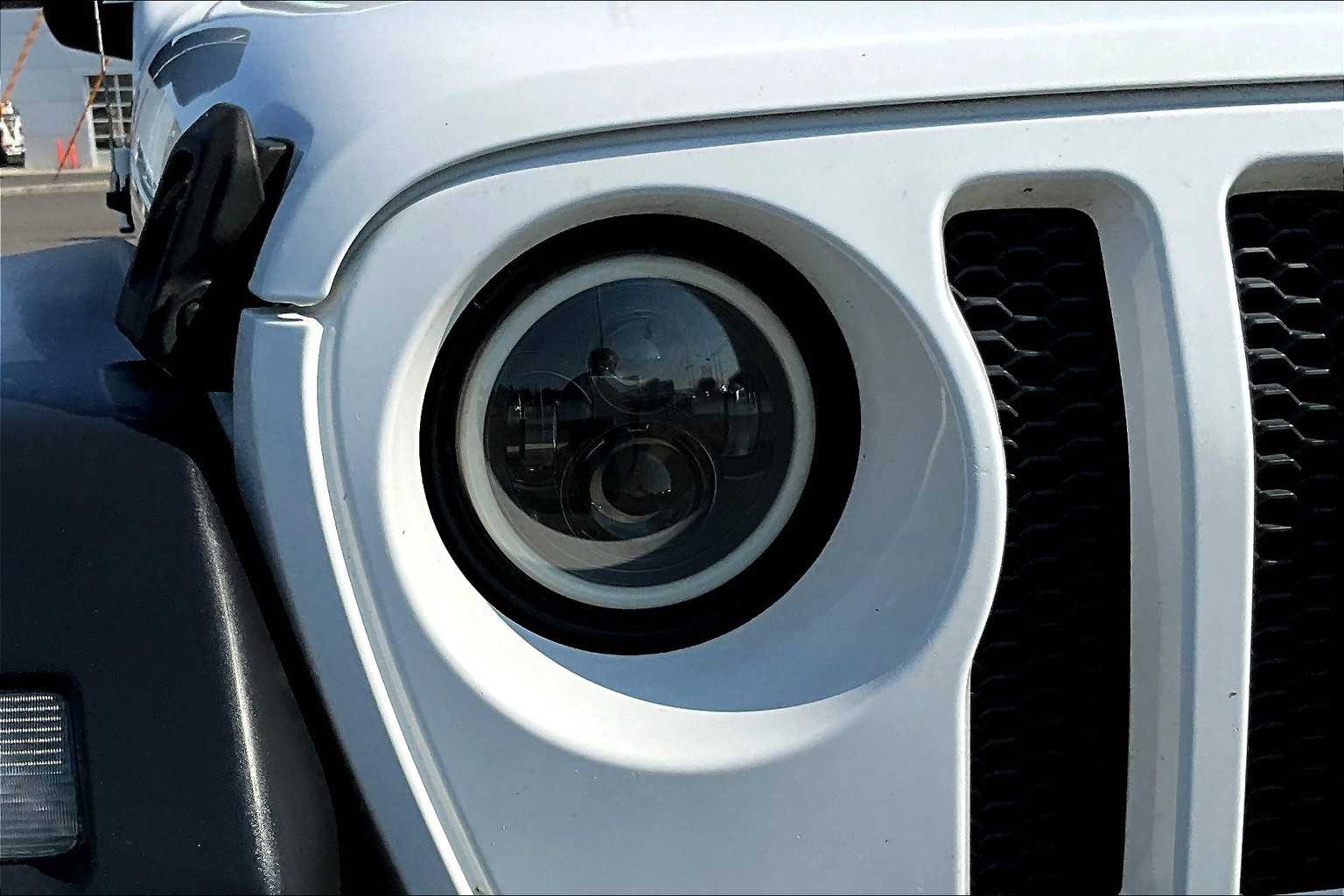 Thumbnail: 2018 Jeep Wrangler - 31