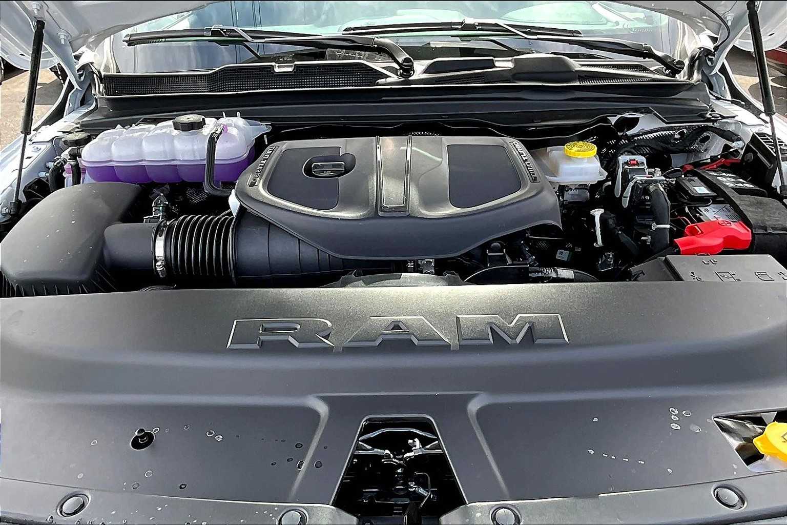 Thumbnail: 2026 RAM 1500 - 9