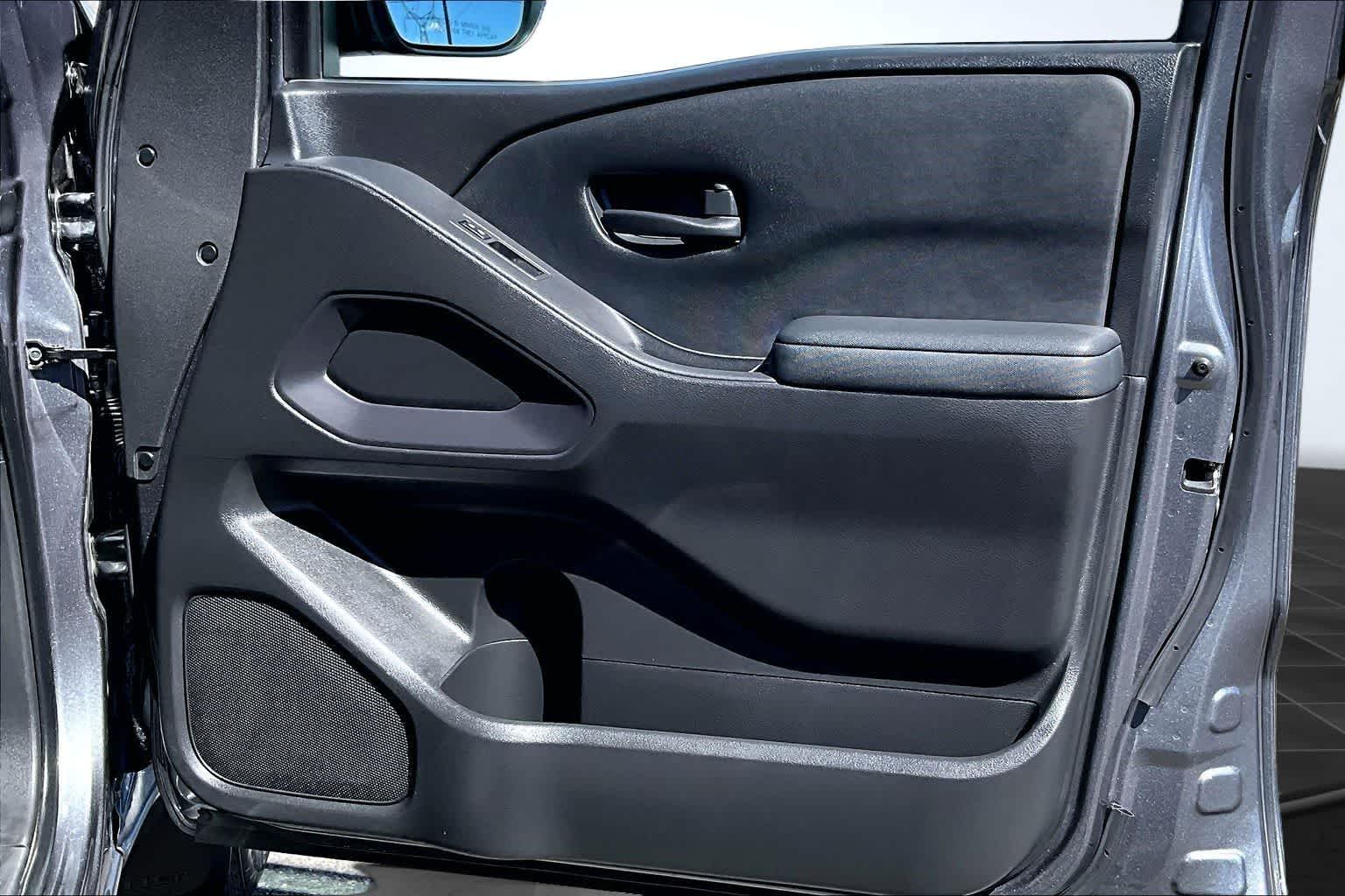 Thumbnail: 2023 Nissan Frontier - 29