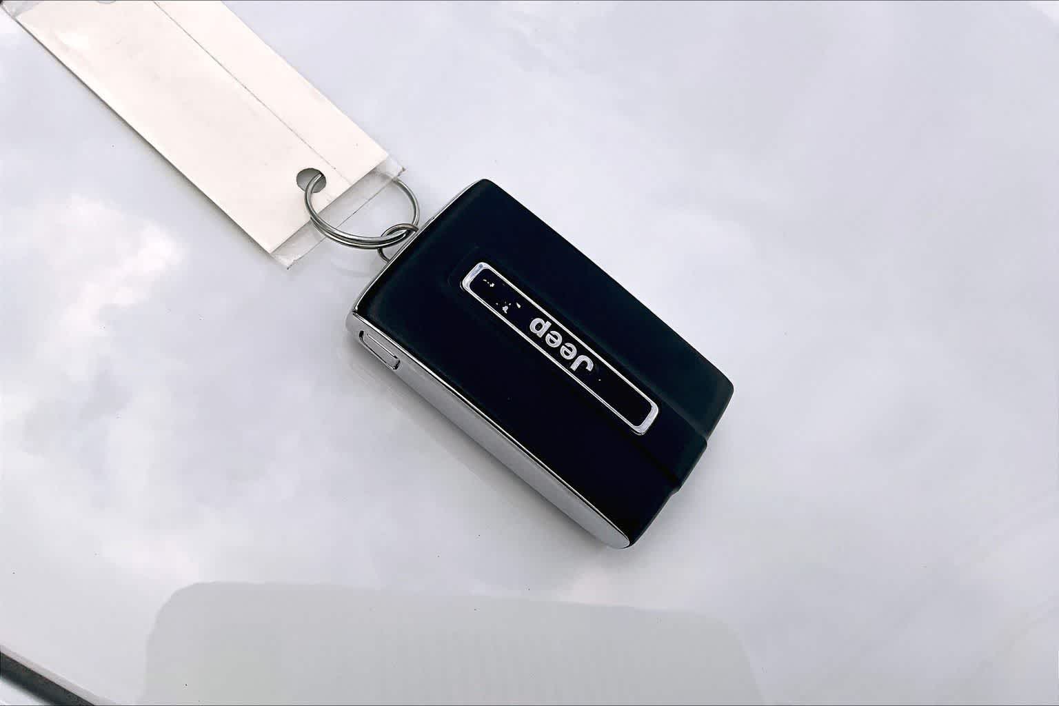 Thumbnail: 2023 Jeep Grand Cherokee - 20