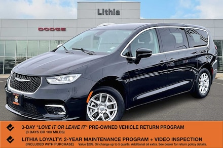 2024 Chrysler Pacifica Touring L Van