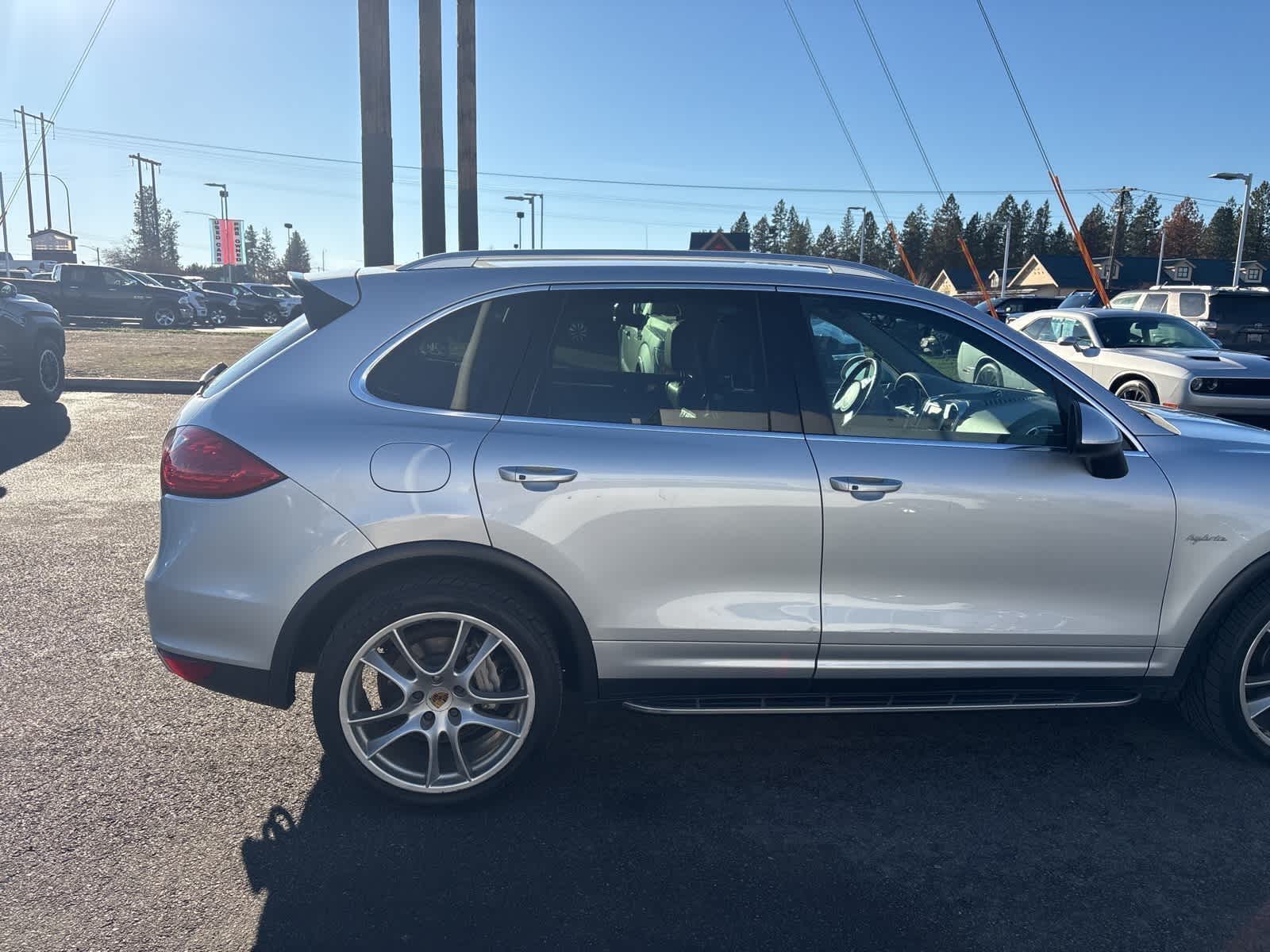 Thumbnail: 2012 Porsche Cayenne - 8