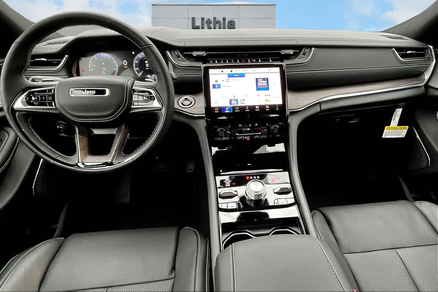 Thumbnail: 2025 Jeep Grand Cherokee - 10