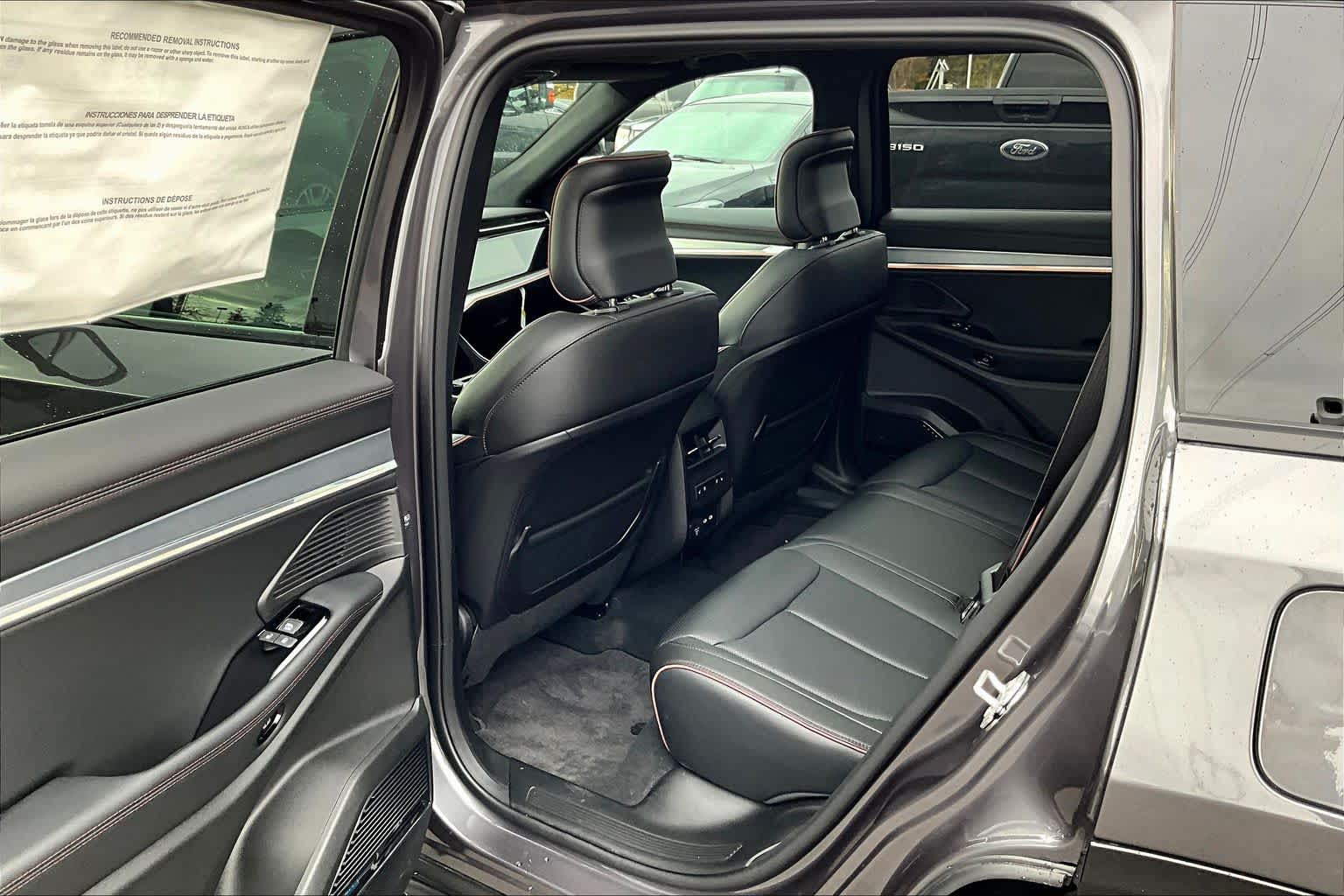 Thumbnail: 2025 Jeep Wagoneer S - 11