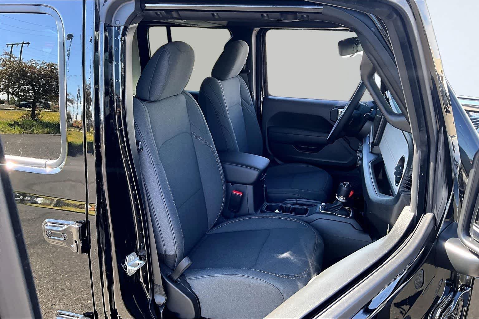 Thumbnail: 2026 Jeep Wrangler - 14
