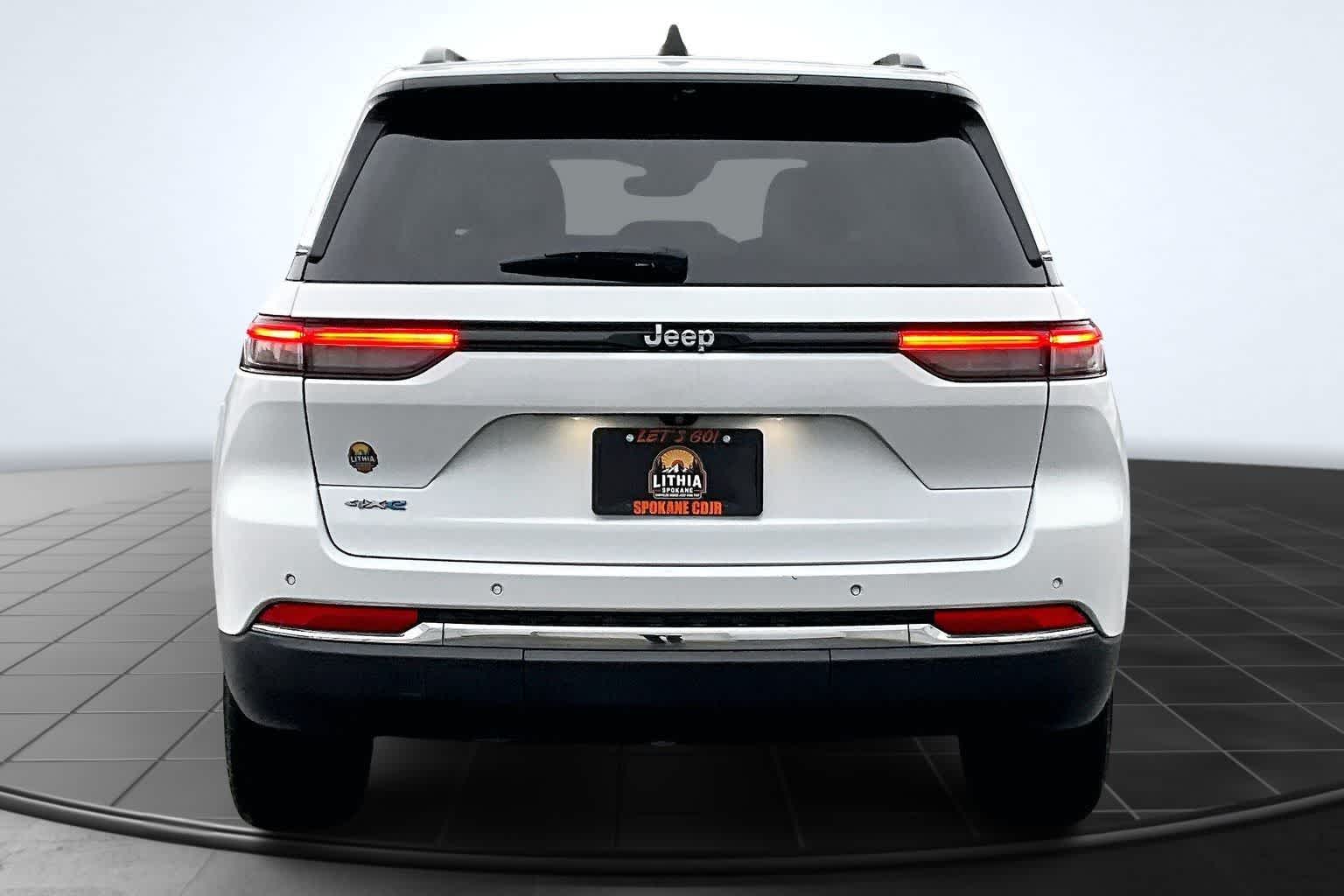 Thumbnail: 2022 Jeep Grand Cherokee - 5