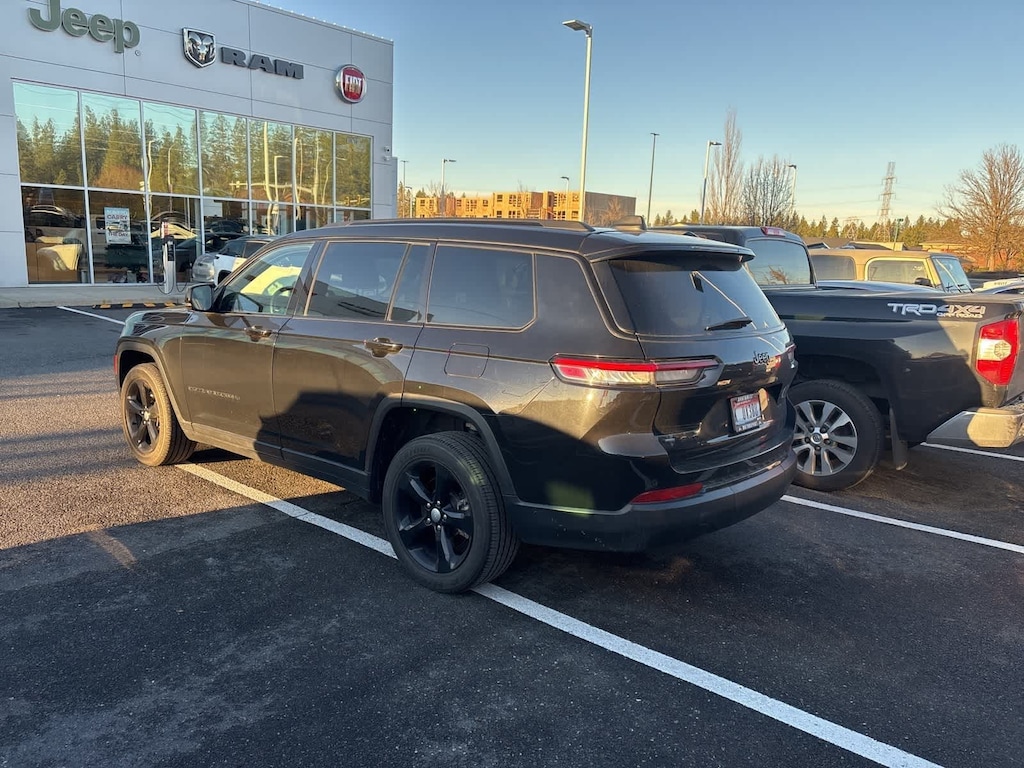 Used 2021 Jeep Grand Cherokee L Altitude SUV