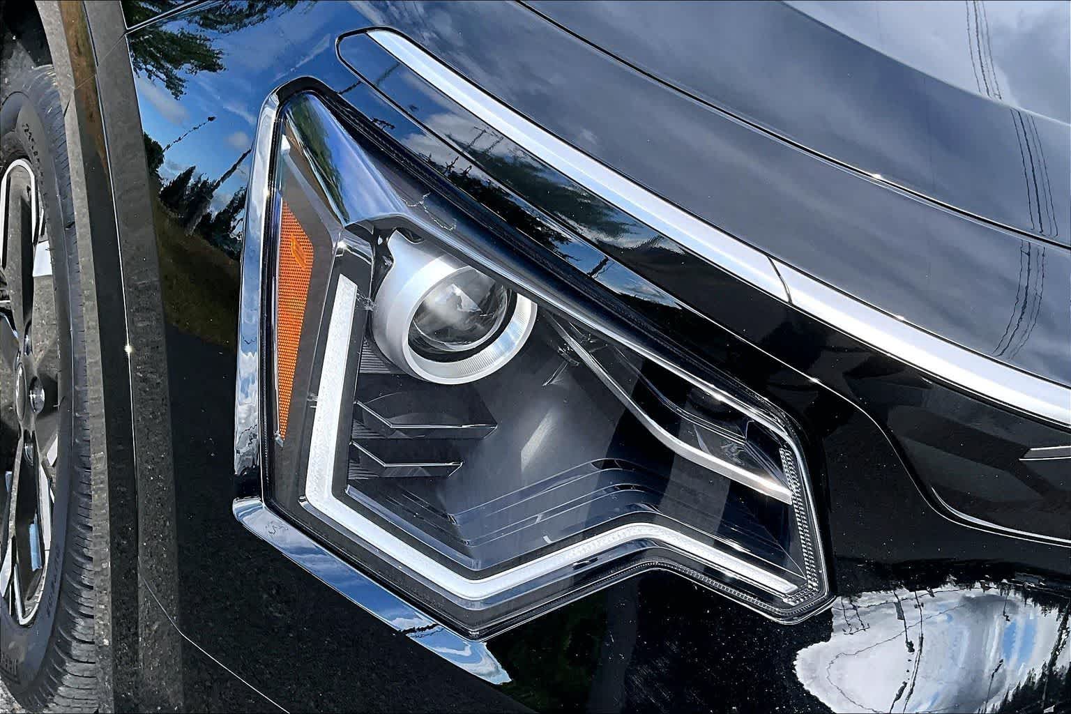 Thumbnail: 2023 Kia Niro - 30