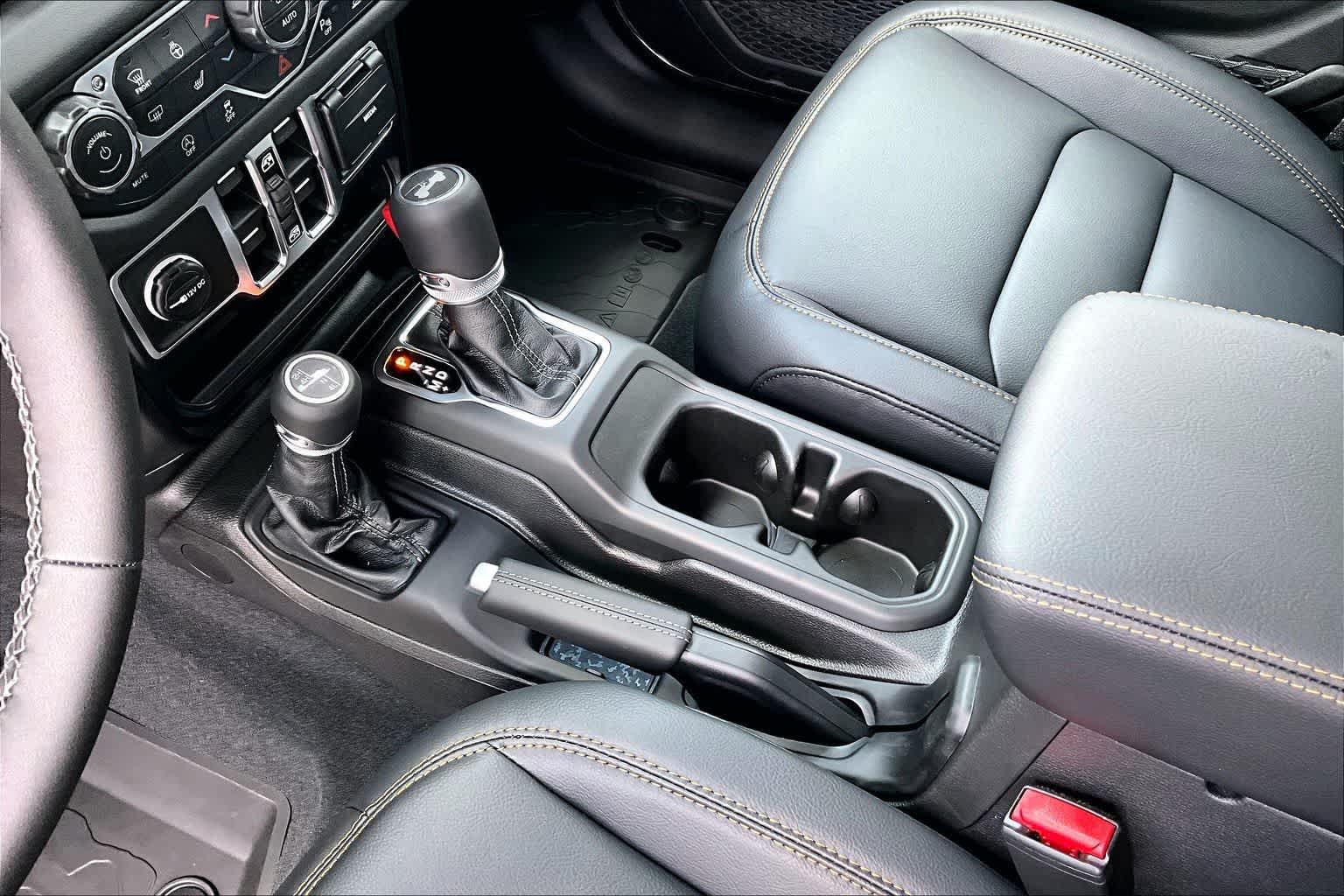 Thumbnail: 2026 Jeep Wrangler - 17