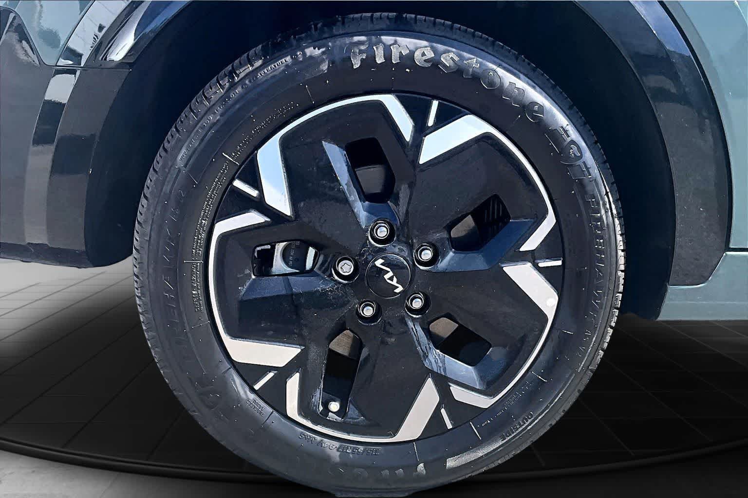 Thumbnail: 2023 Kia Niro - 34