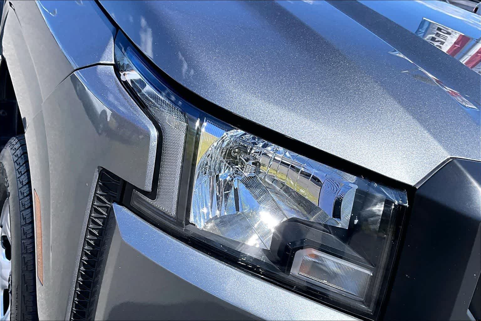 Thumbnail: 2023 Nissan Frontier - 31