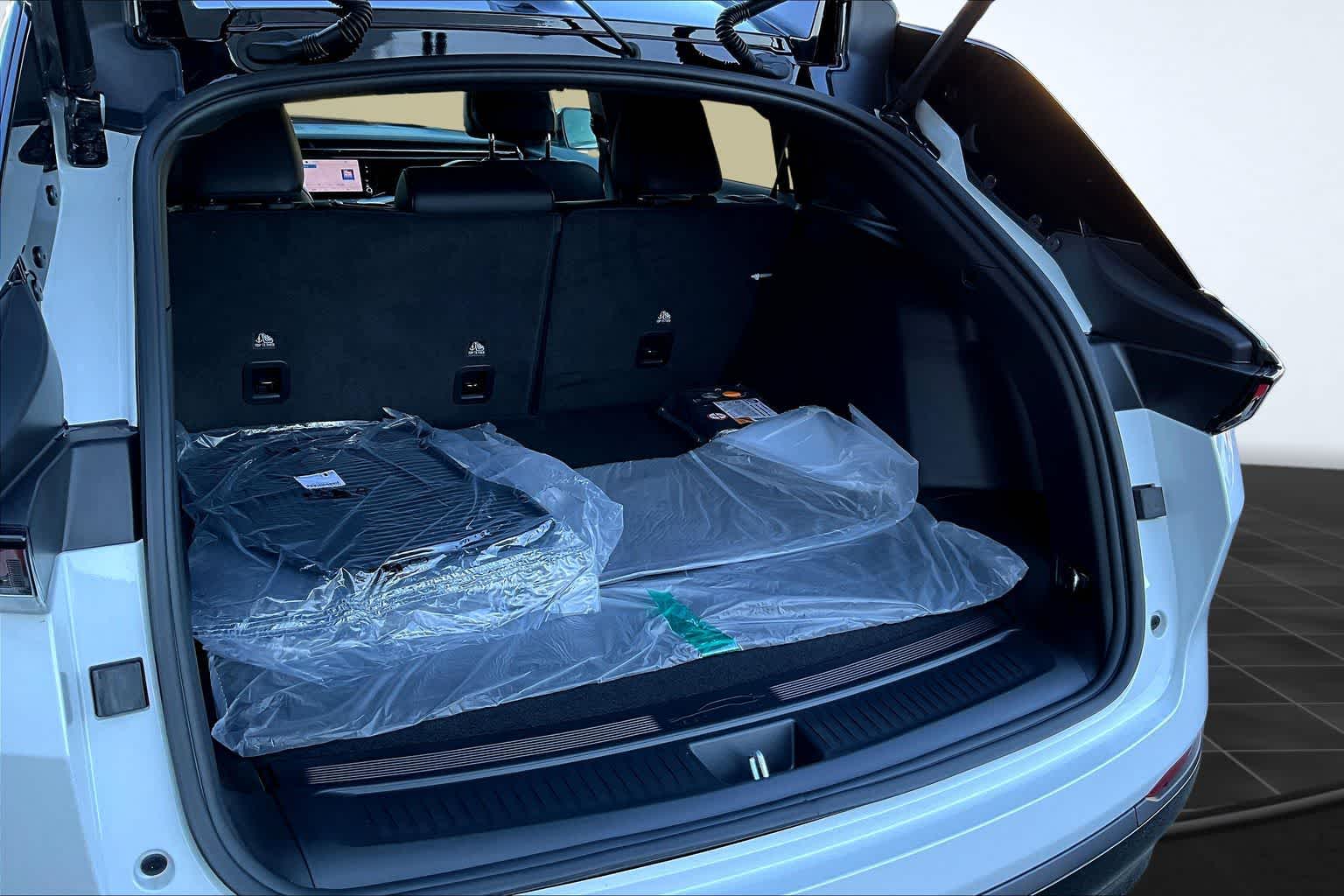 Thumbnail: 2025 Jeep Wagoneer S - 19