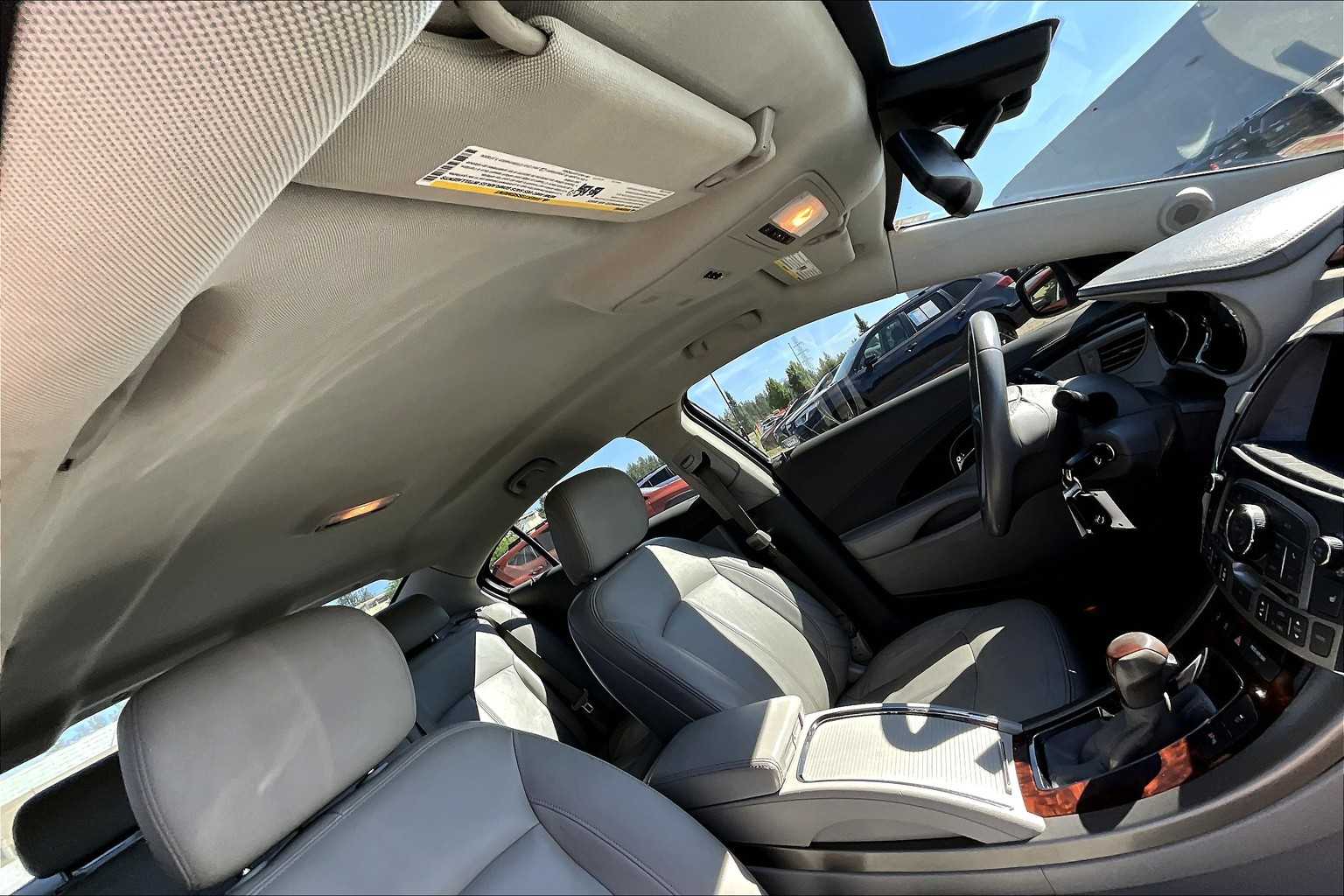 Thumbnail: 2013 Buick LaCrosse - 30