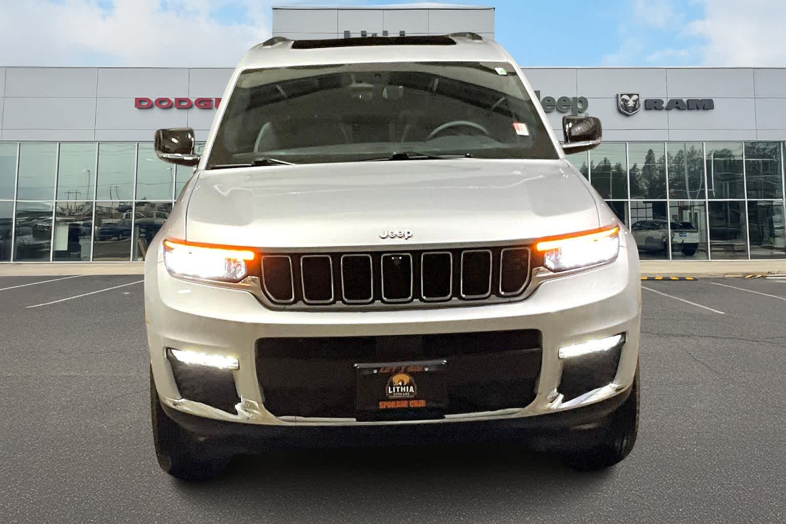 Thumbnail: 2024 Jeep Grand Cherokee L - 6