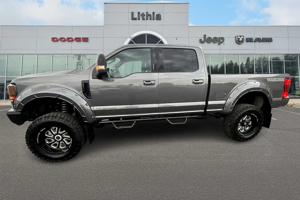 Used 2022 Ford Super Duty F-350 SRW Lariat Truck