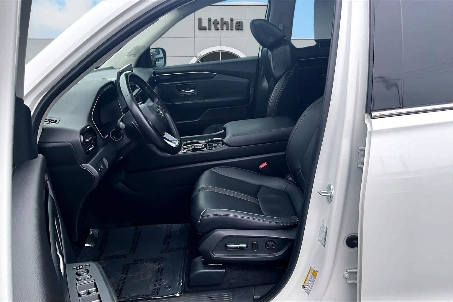 Thumbnail: 2023 Honda Pilot - 11