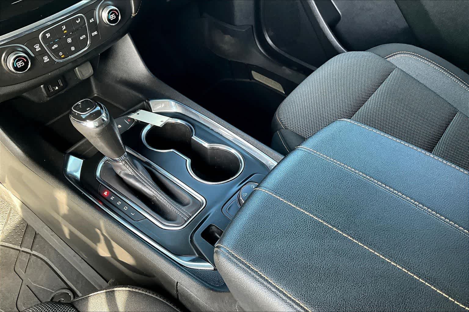 Thumbnail: 2020 Chevrolet Traverse - 17