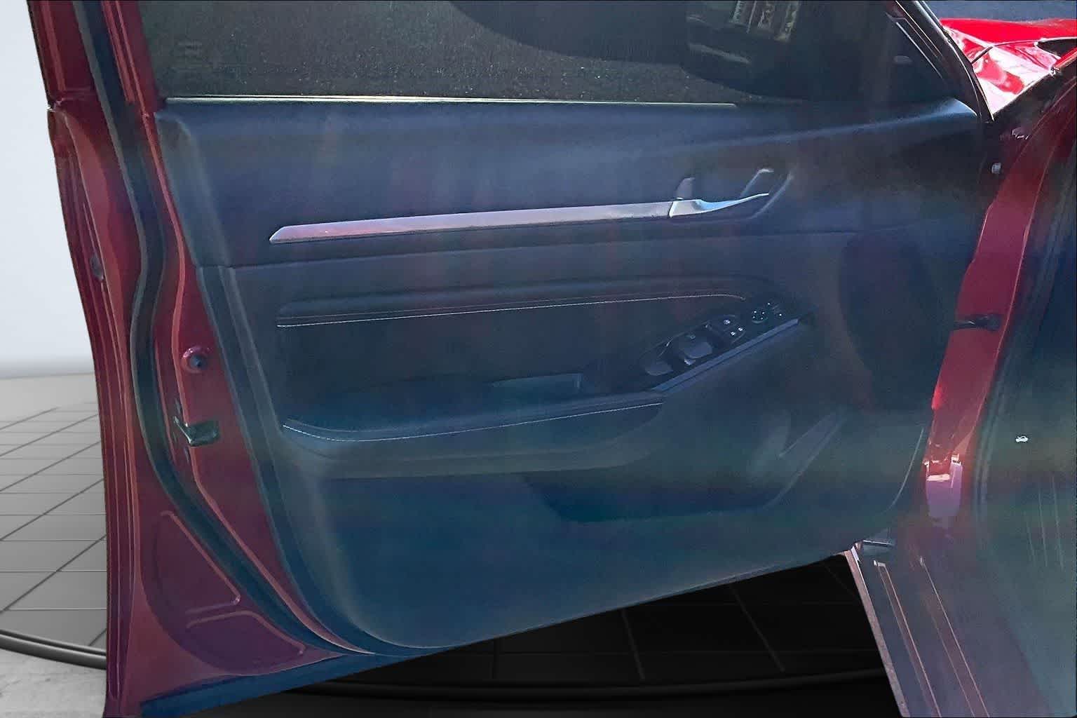 Thumbnail: 2023 Nissan Altima - 28