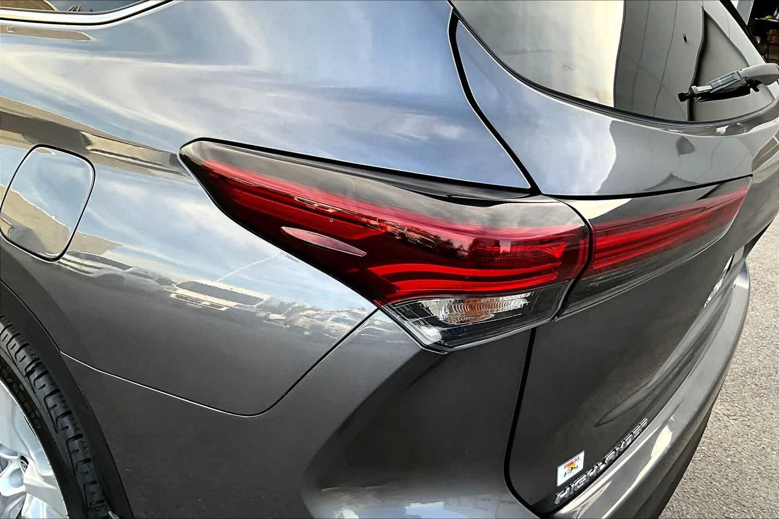 Thumbnail: 2024 Toyota Highlander - 32